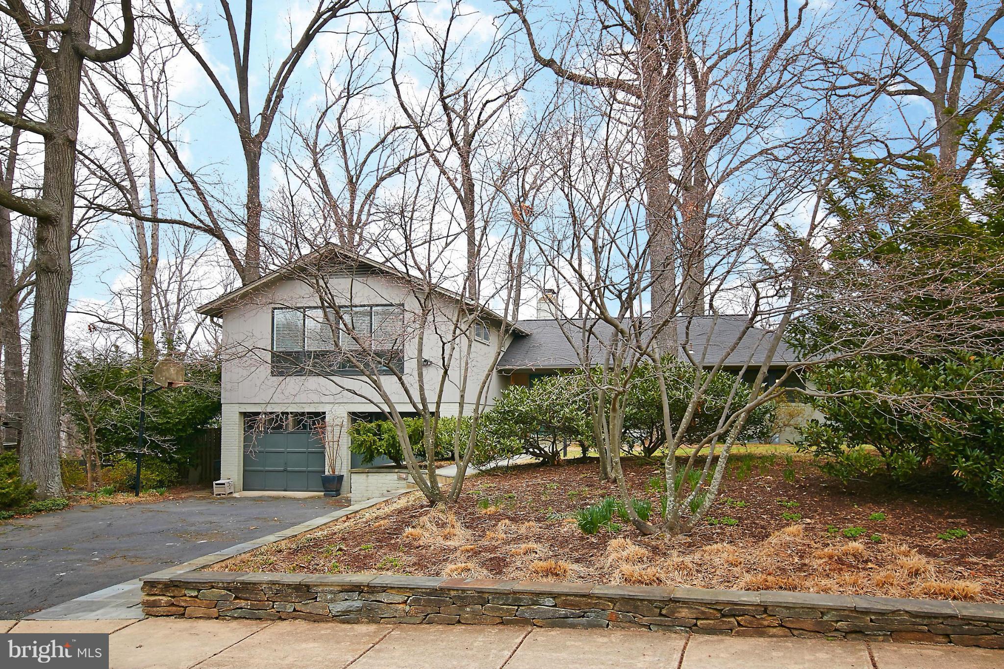 STRATFORD HILLS - Residential