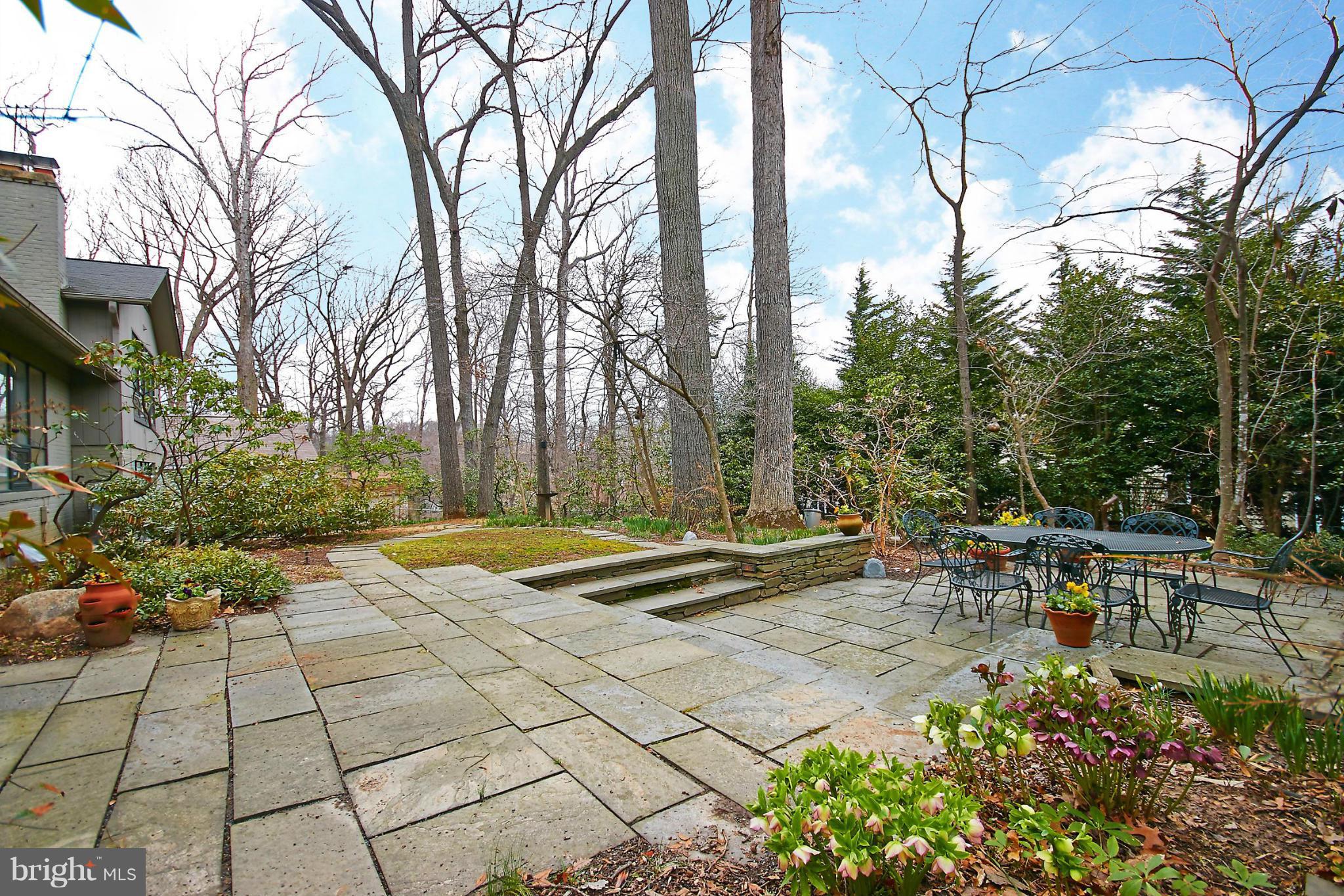STRATFORD HILLS - Residential