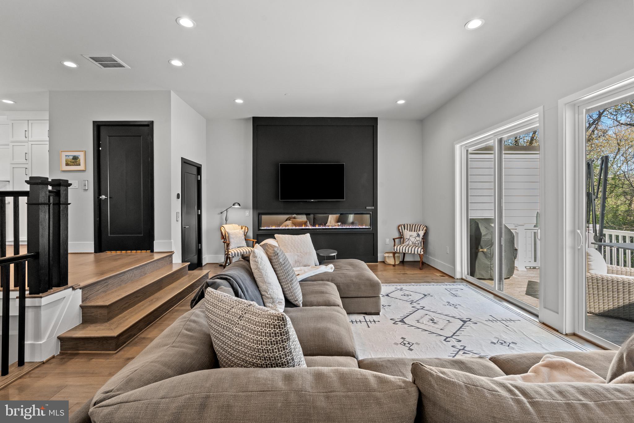 NORTH CHEVY CHASE - Residential Lease