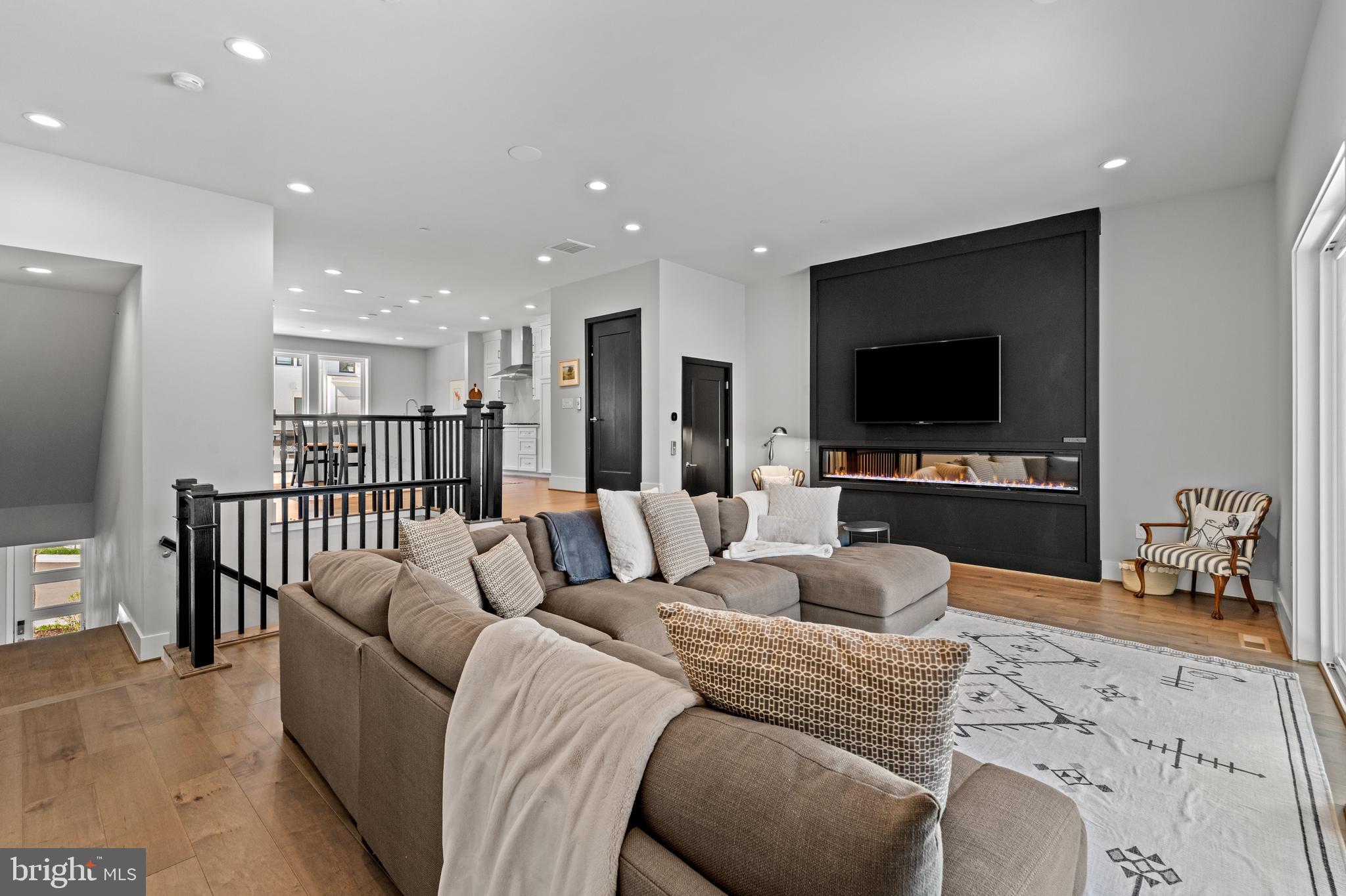 NORTH CHEVY CHASE - Residential Lease