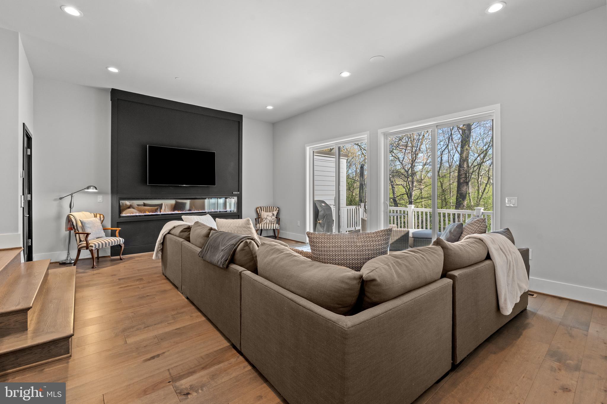 NORTH CHEVY CHASE - Residential Lease