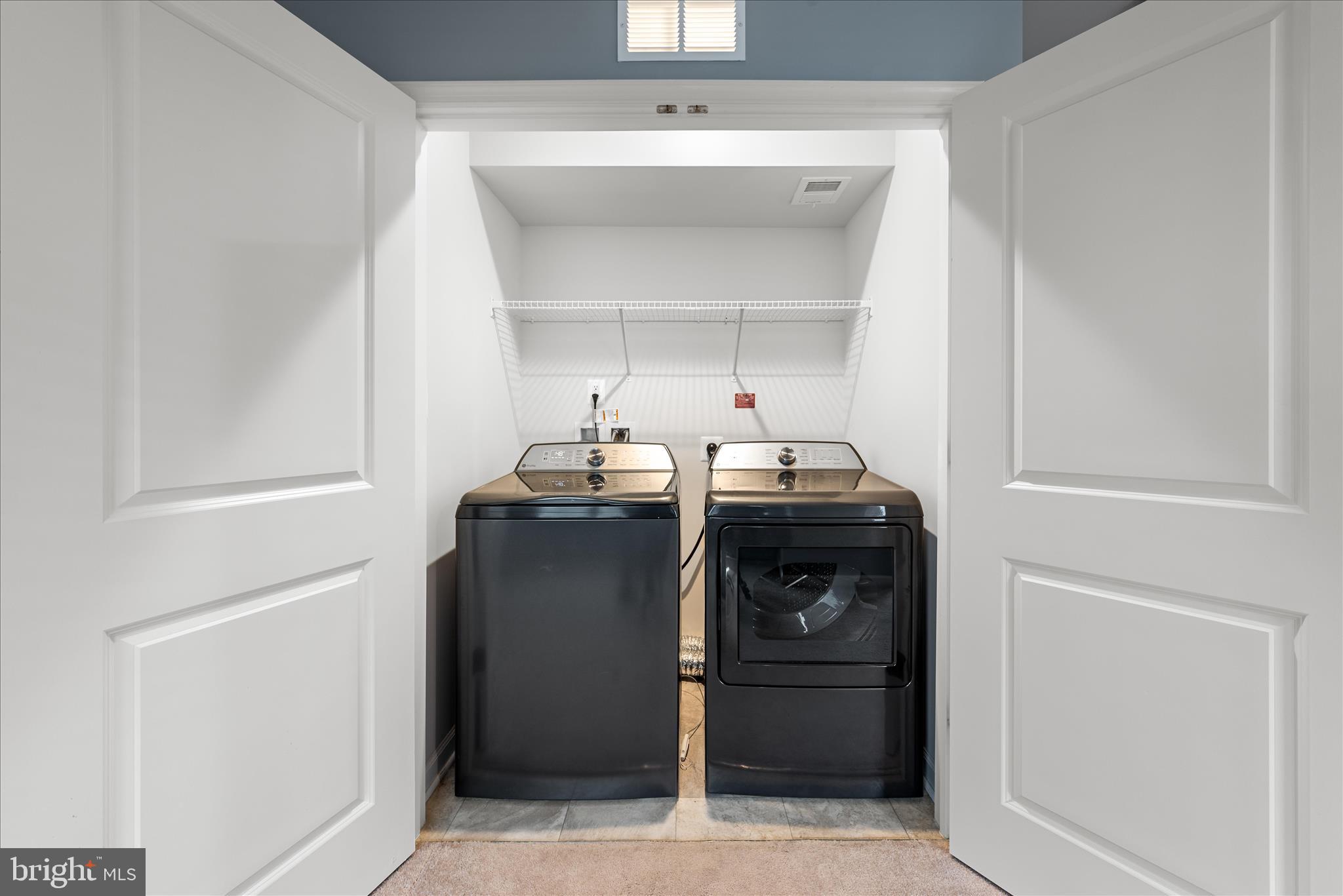 PRESIDENTS POINTE - Residential