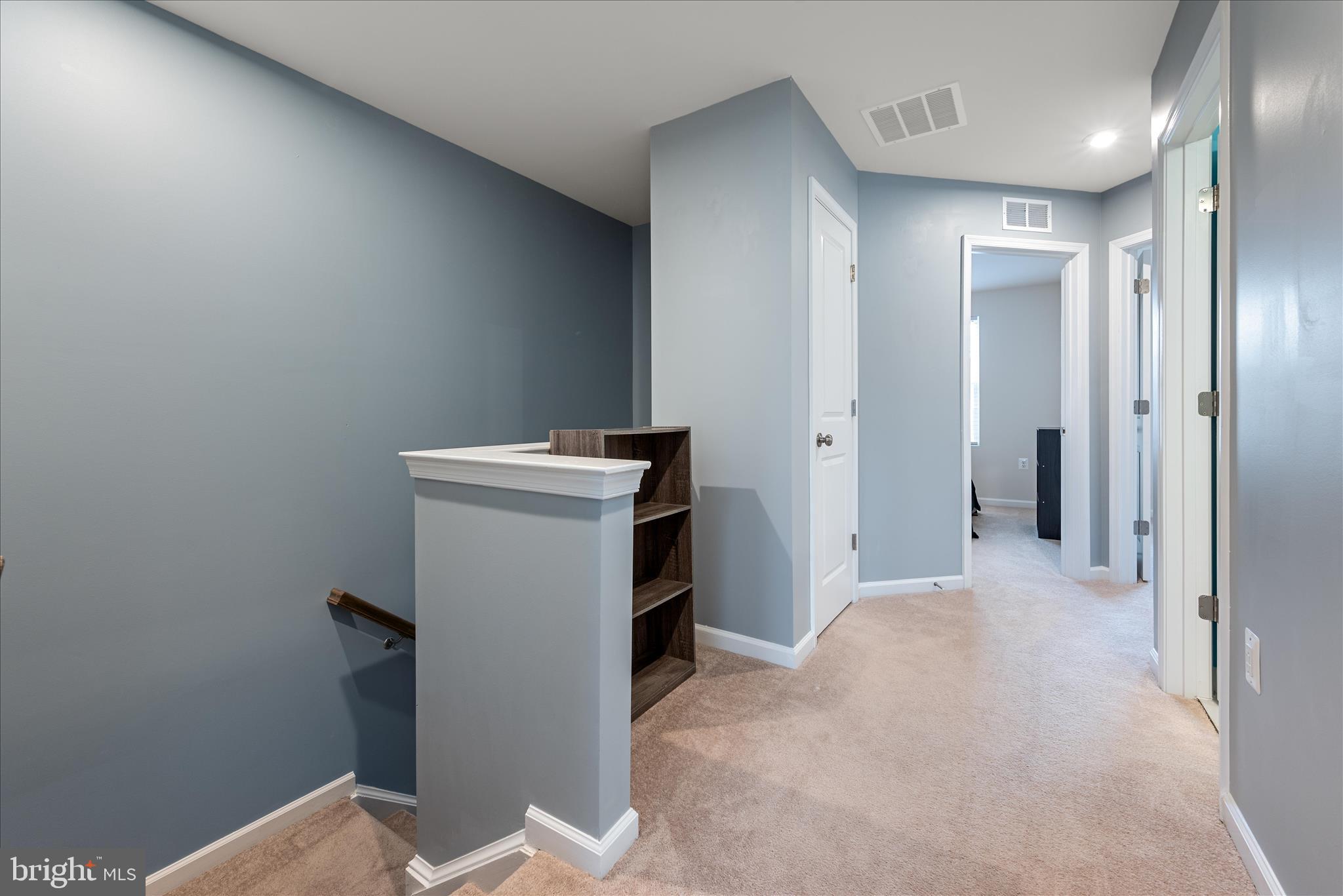 PRESIDENTS POINTE - Residential