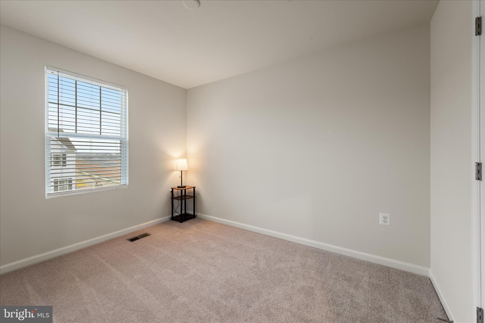 PRESIDENTS POINTE - Residential