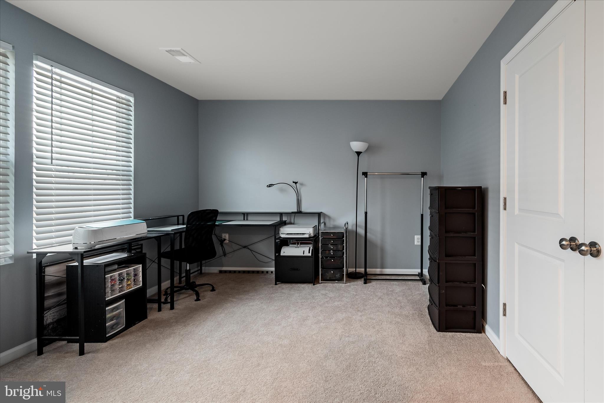 PRESIDENTS POINTE - Residential