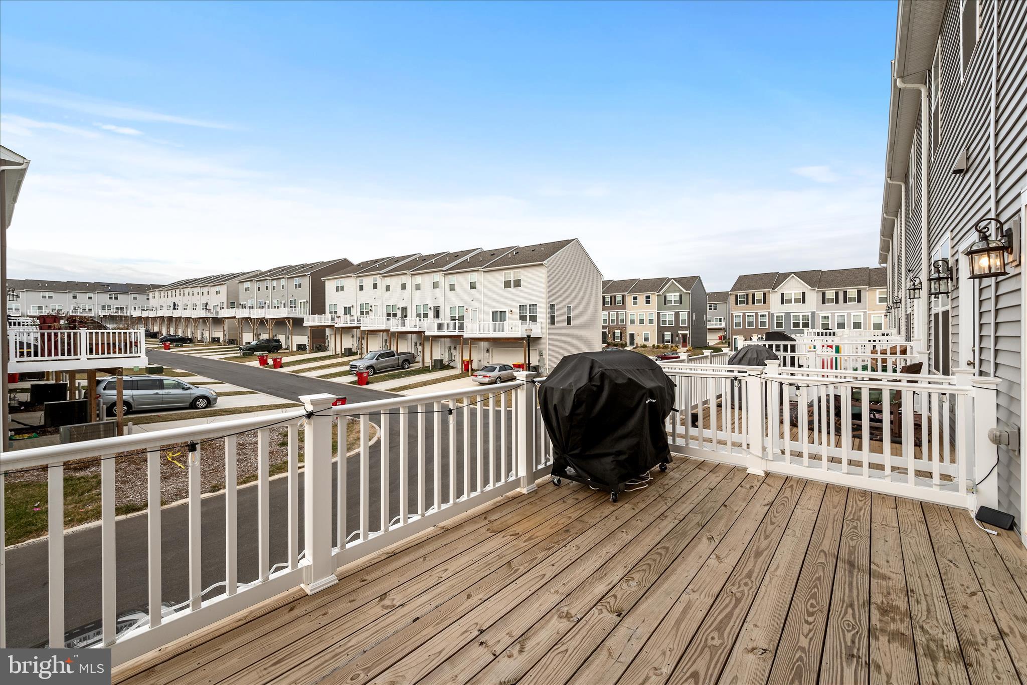 PRESIDENTS POINTE - Residential