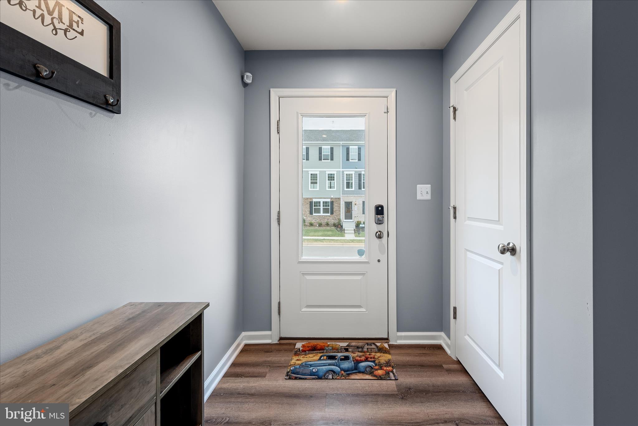 PRESIDENTS POINTE - Residential