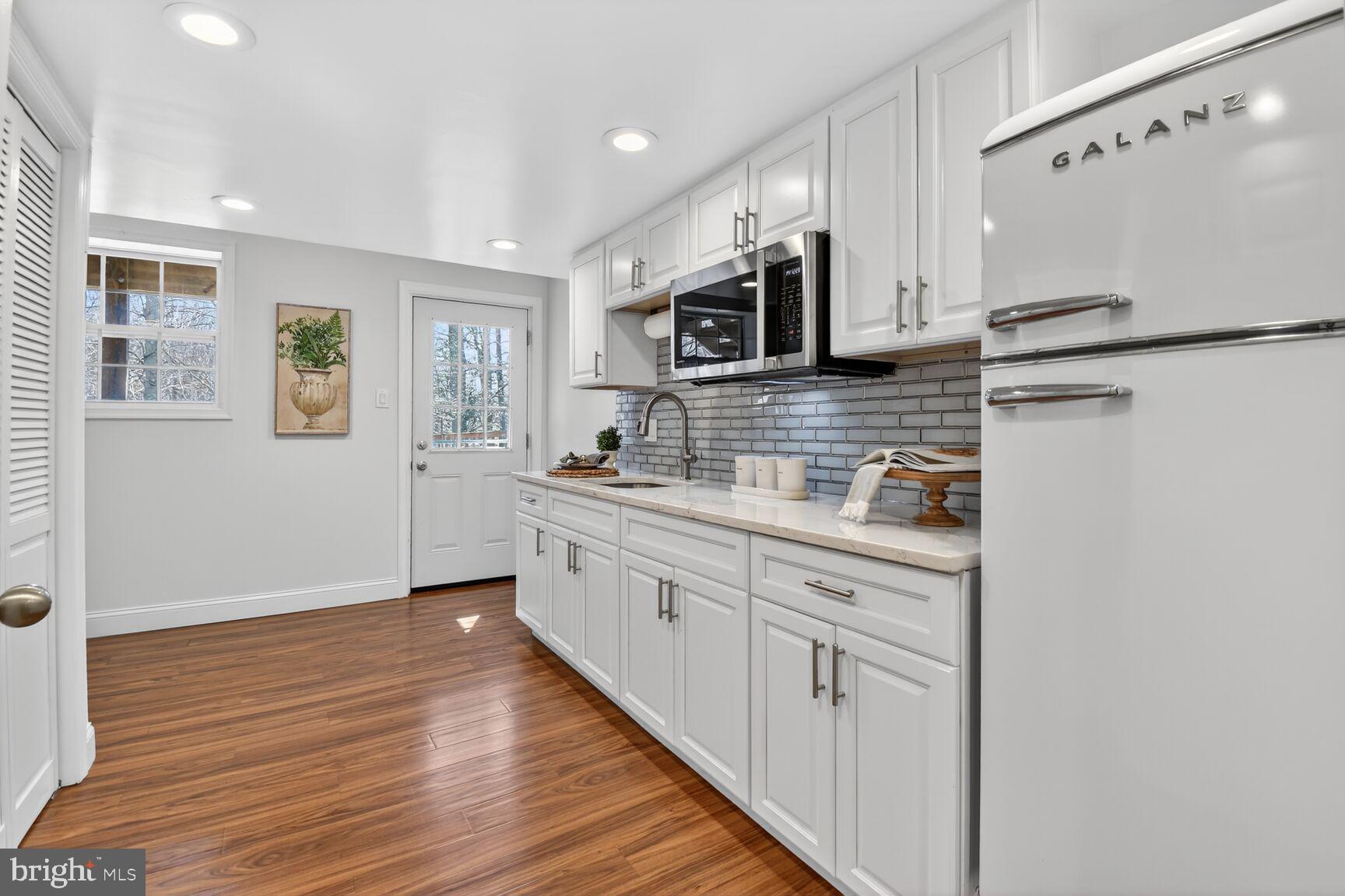 NORTHWEST BRANCH ESTATES - Residential