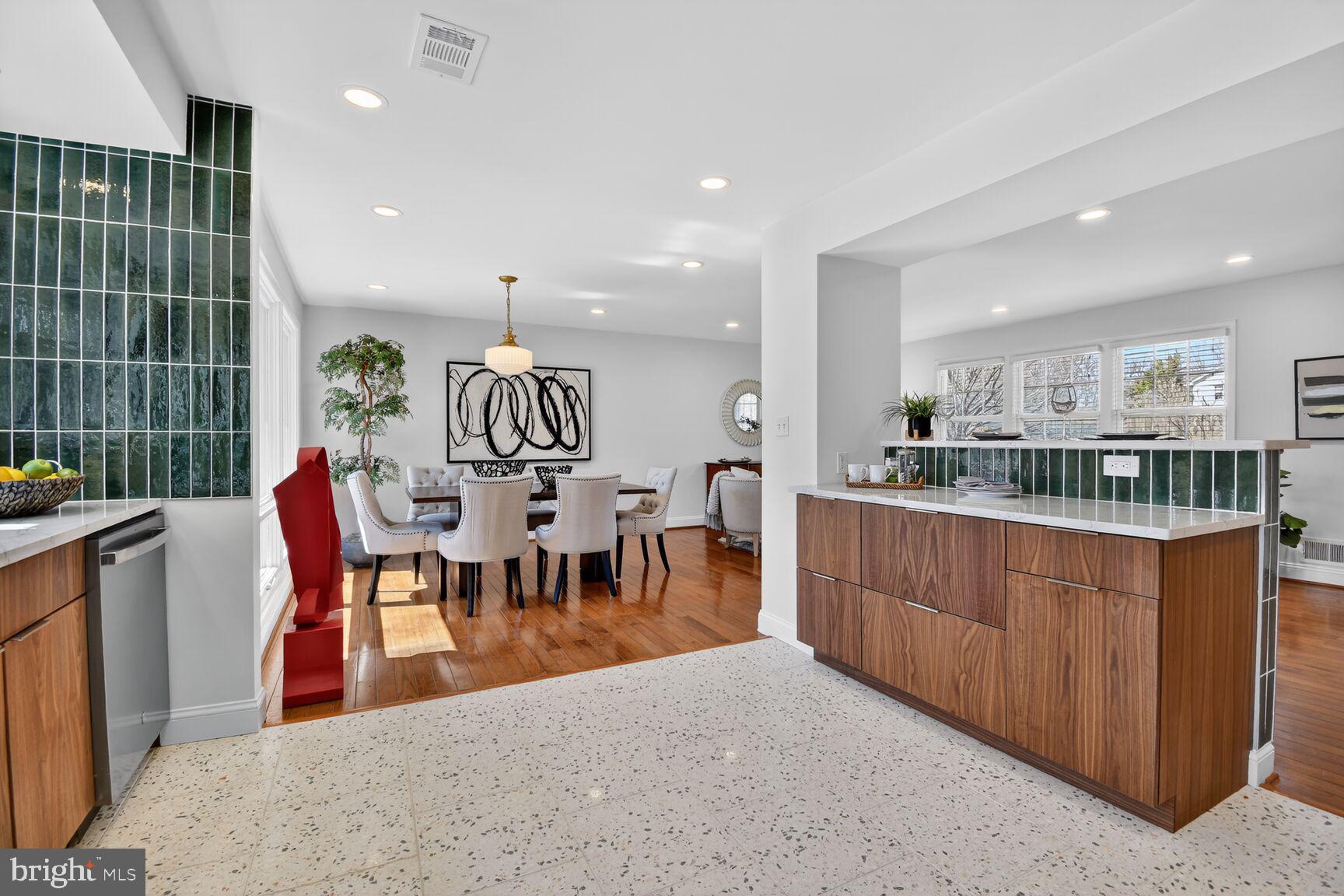 NORTHWEST BRANCH ESTATES - Residential