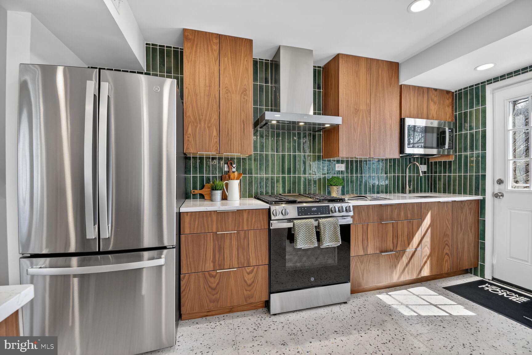 NORTHWEST BRANCH ESTATES - Residential