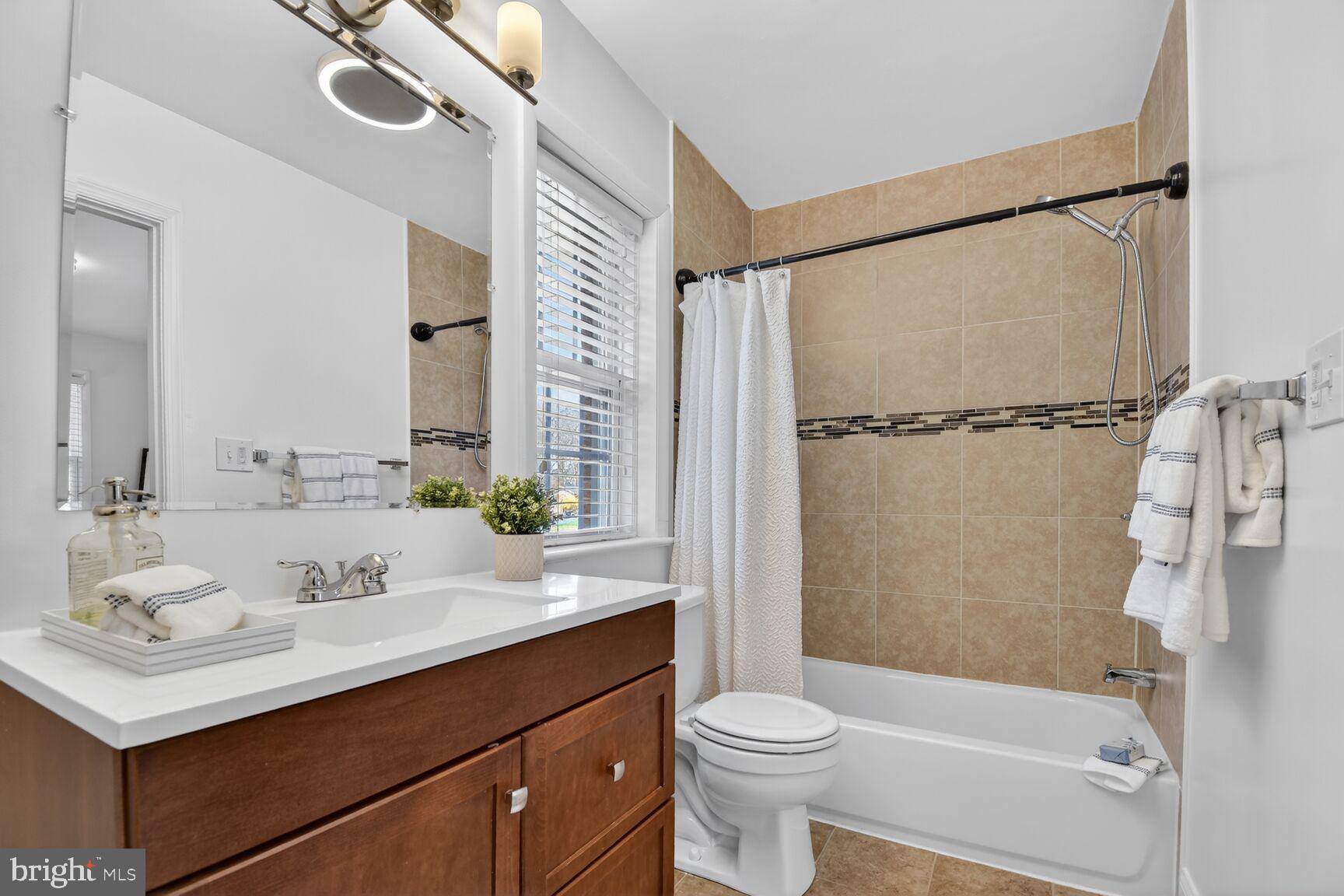 NORTHWEST BRANCH ESTATES - Residential