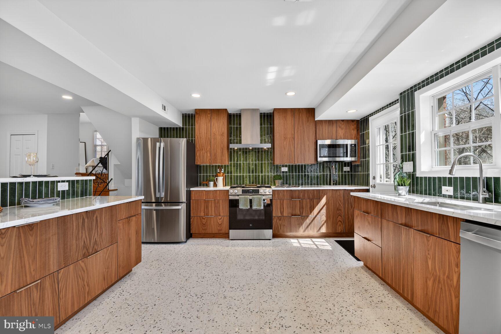 NORTHWEST BRANCH ESTATES - Residential