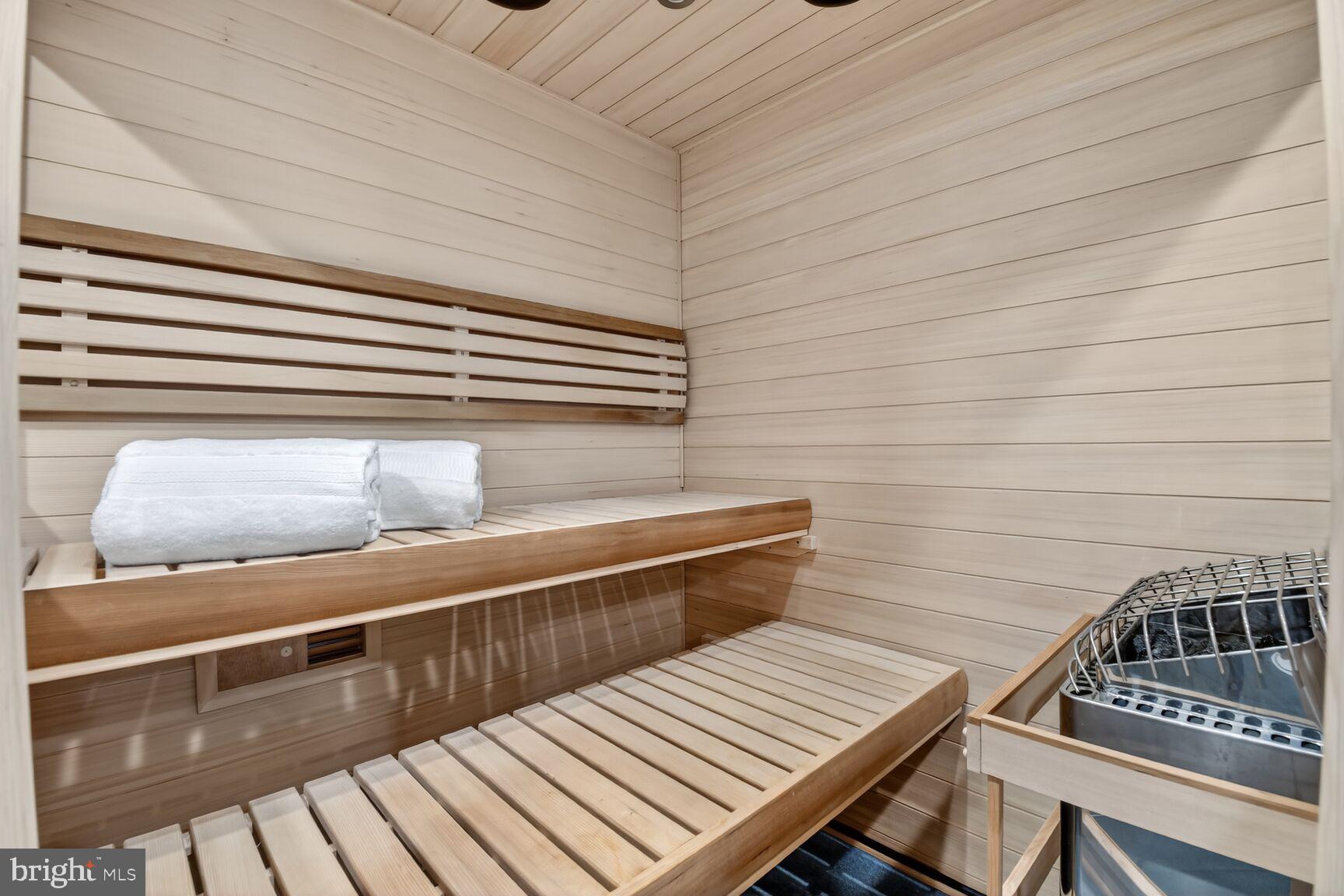 NORTHWEST BRANCH ESTATES - Residential