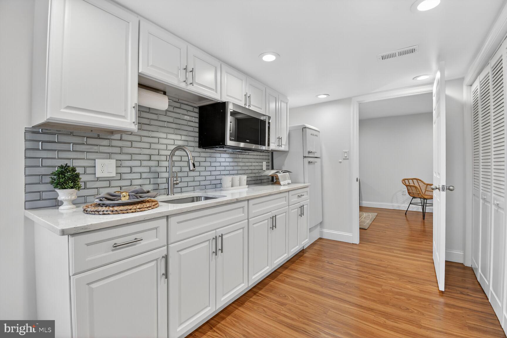 NORTHWEST BRANCH ESTATES - Residential