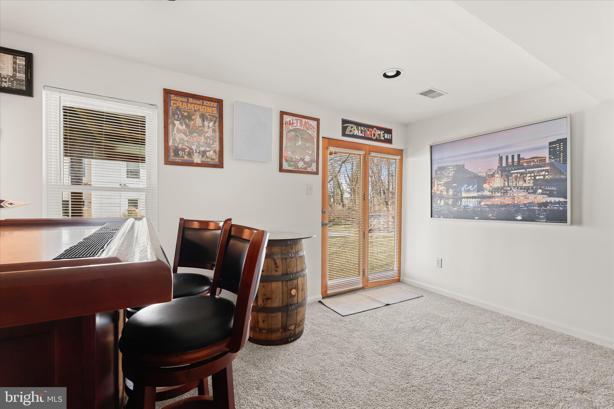 RIVERCHASE - Residential