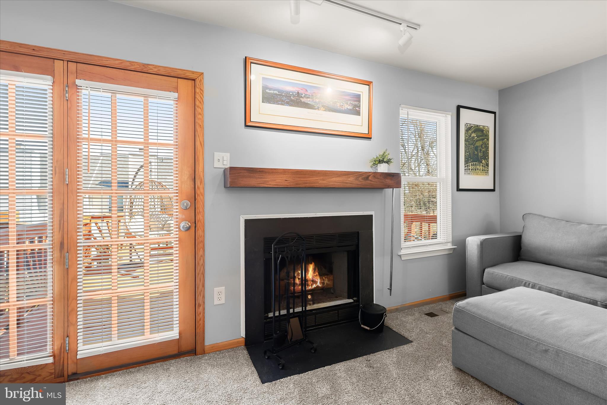 RIVERCHASE - Residential