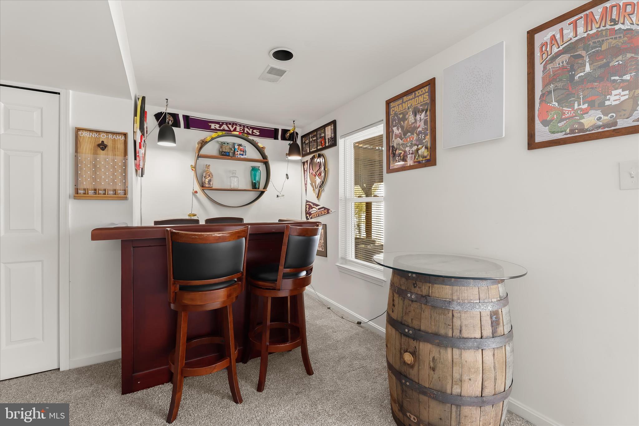 RIVERCHASE - Residential