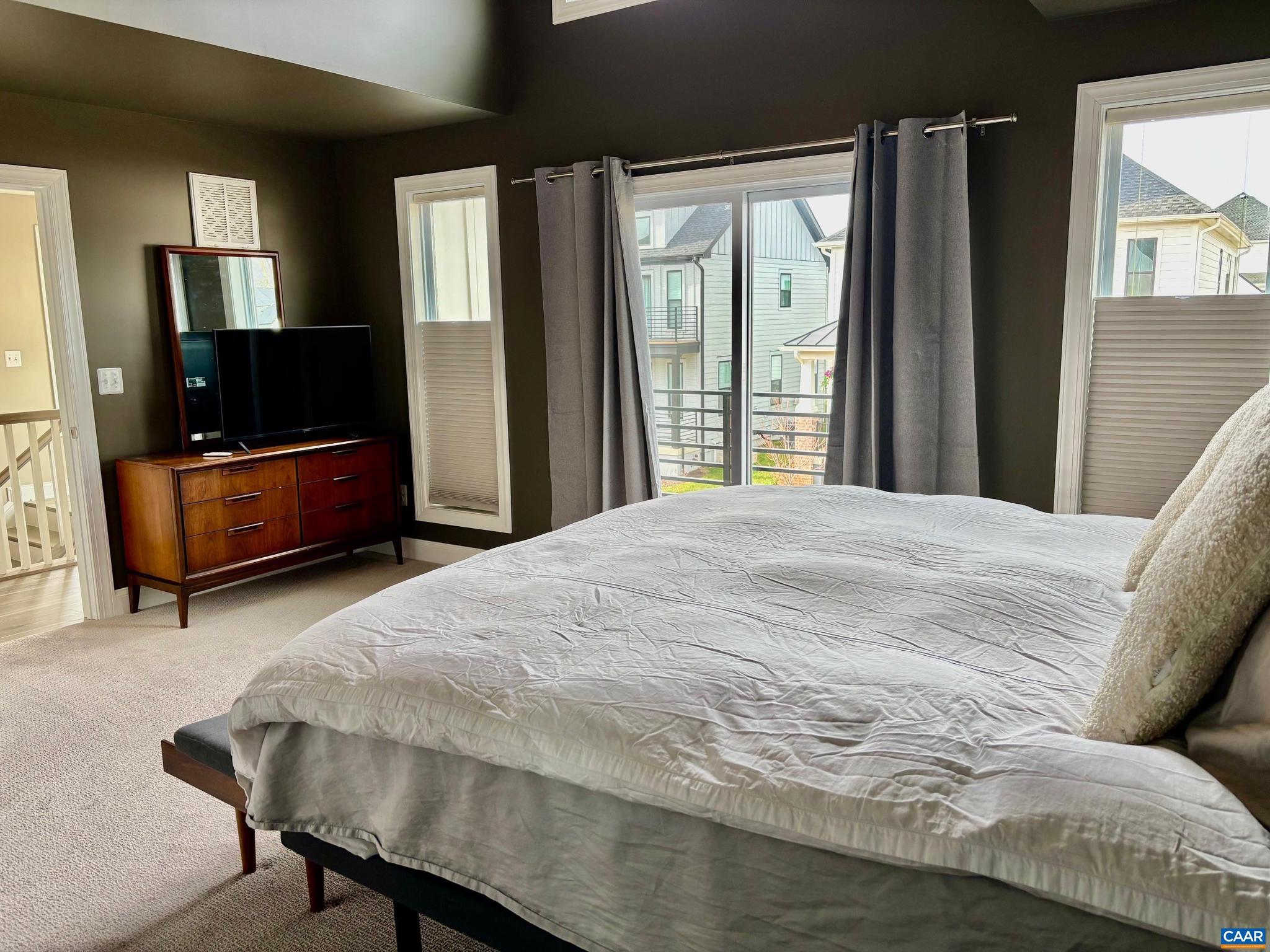 OLD TRAIL - Residential Lease