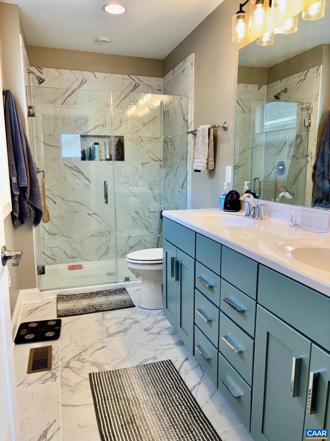 OLD TRAIL - Residential Lease