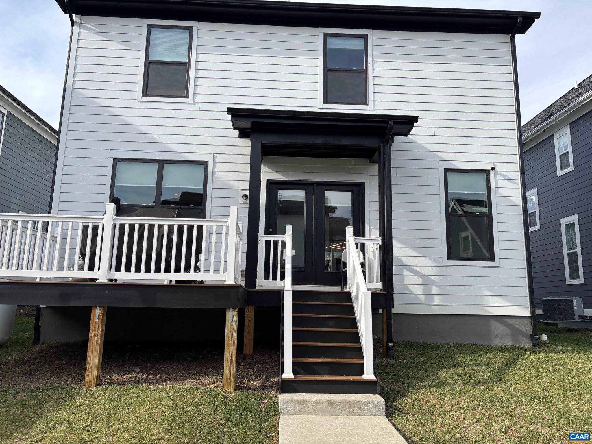 OLD TRAIL - Residential Lease