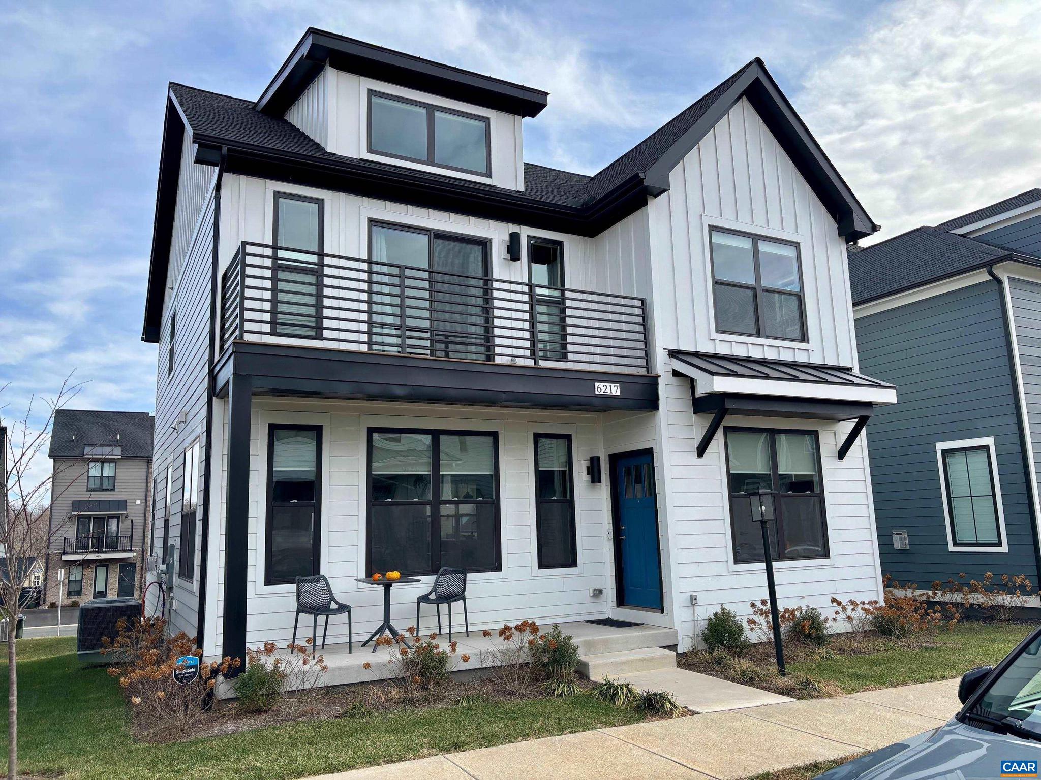 OLD TRAIL - Residential Lease