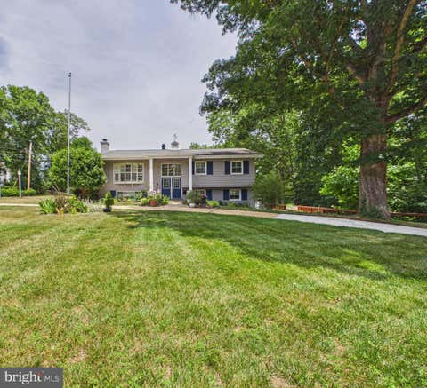 Photo of 9201 Cherrytree Drive, ALEXANDRIA, VA 22309 (MLS # VAFX2322762)