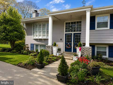 Photo of 9201 Cherrytree Drive, ALEXANDRIA, VA 22309 (MLS # VAFX2322762)