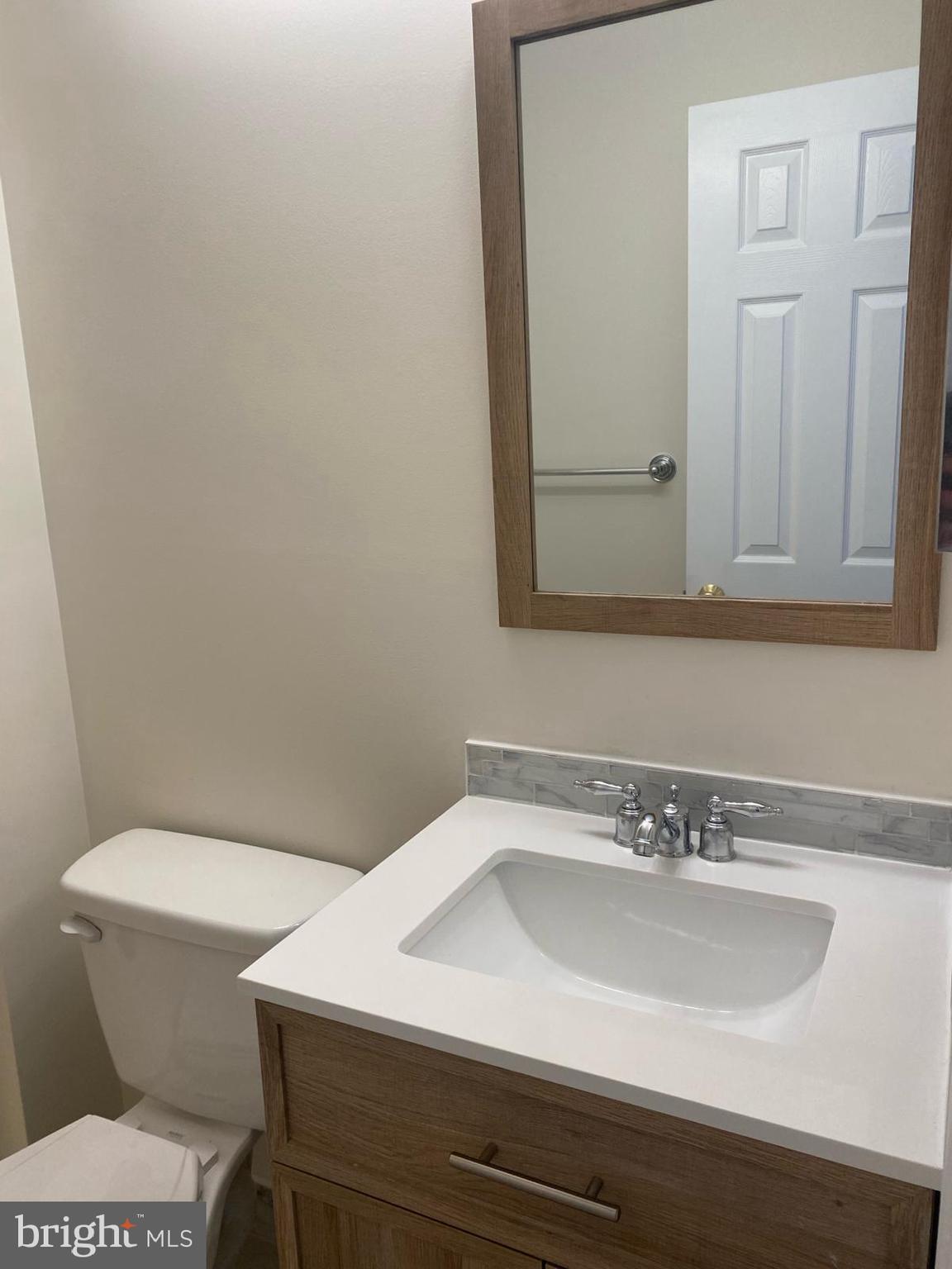 ROLLING OAKS - Residential Lease