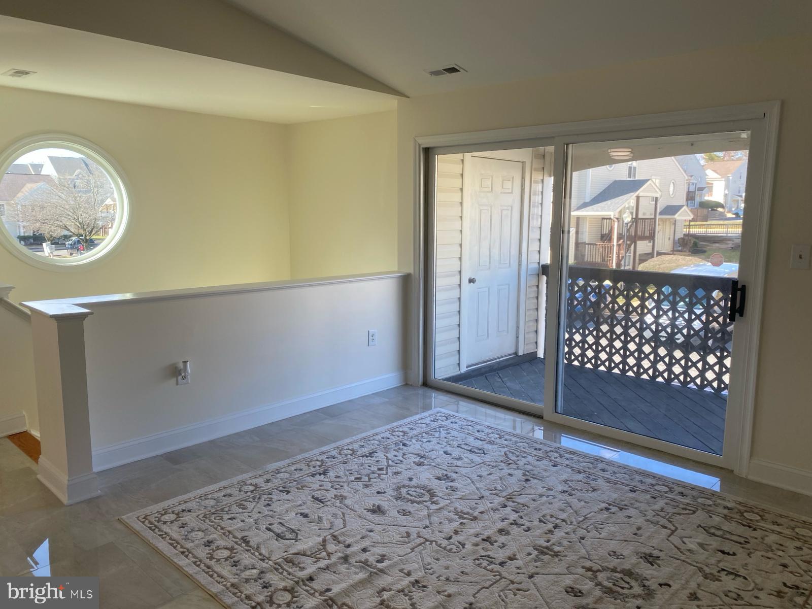 ROLLING OAKS - Residential Lease