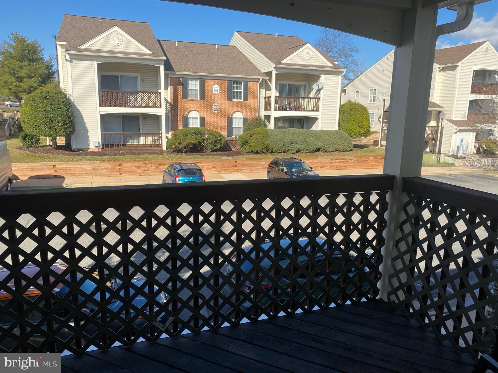 ROLLING OAKS - Residential Lease