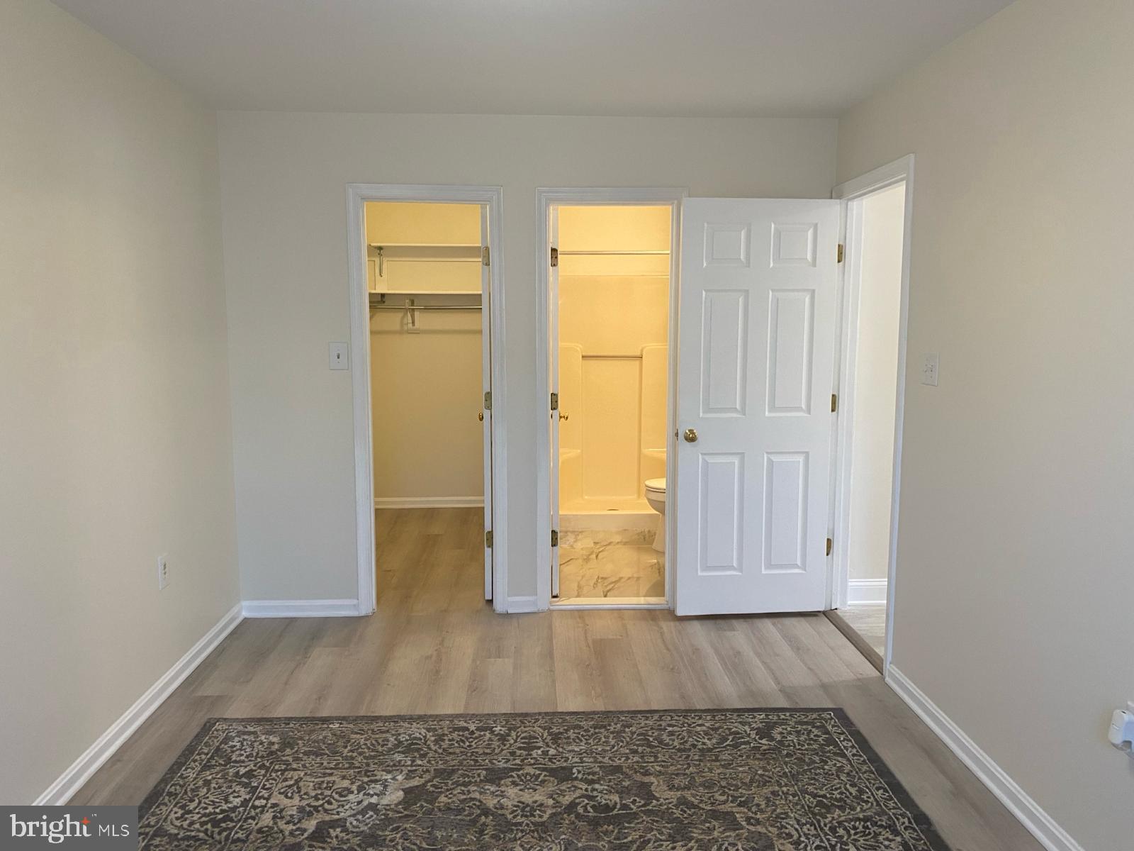 ROLLING OAKS - Residential Lease