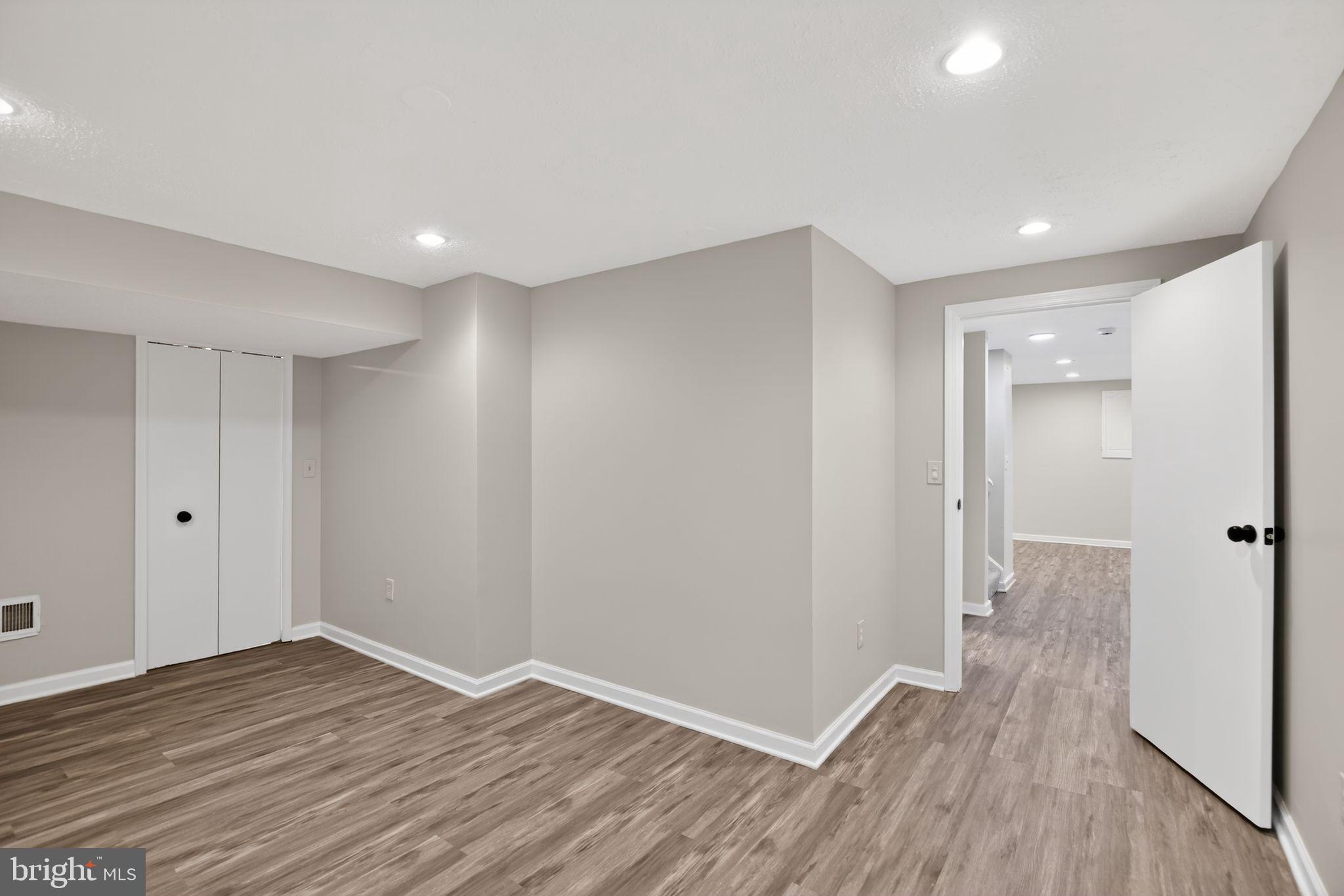 ROLLING ACRES - Residential