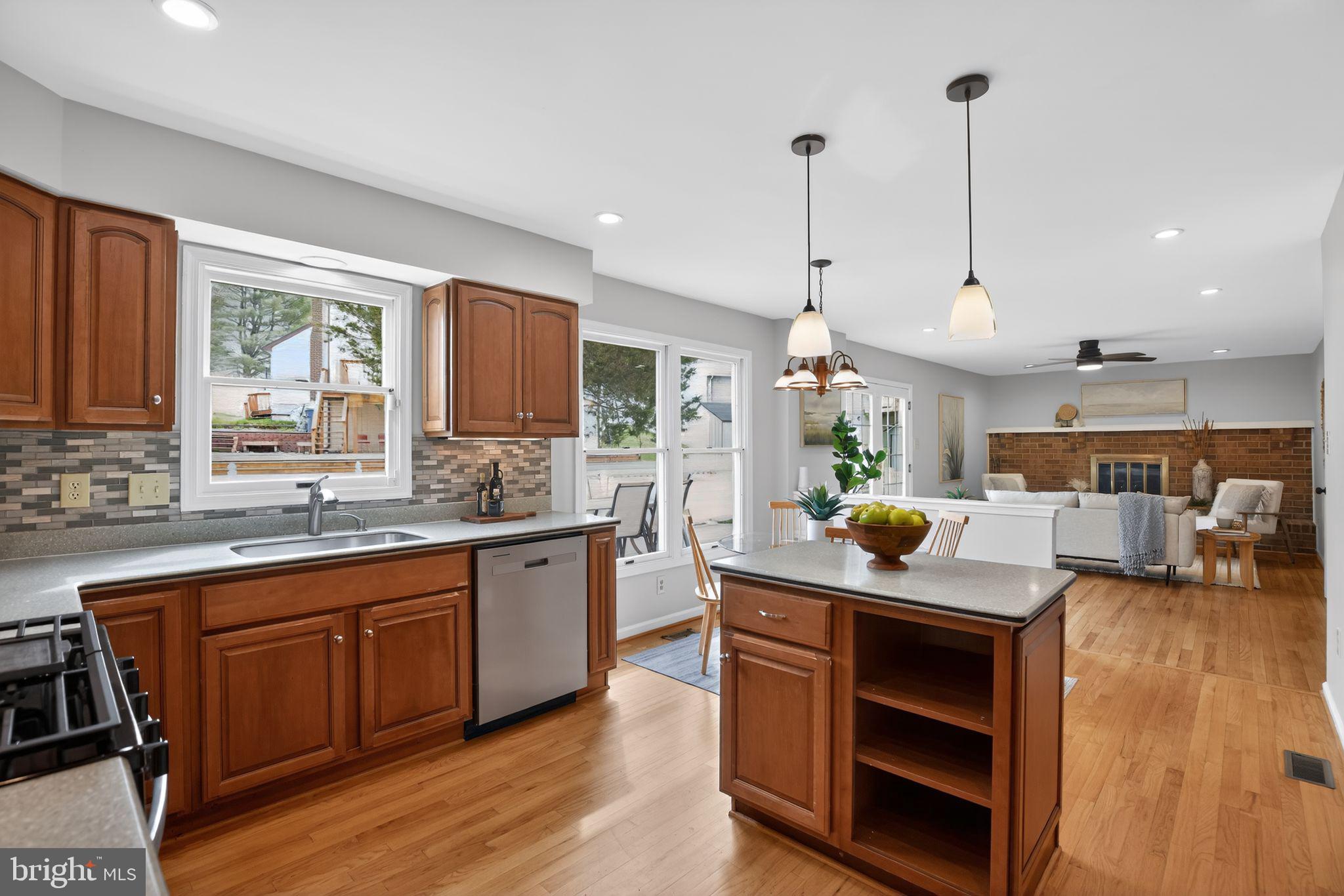 ROLLING ACRES - Residential