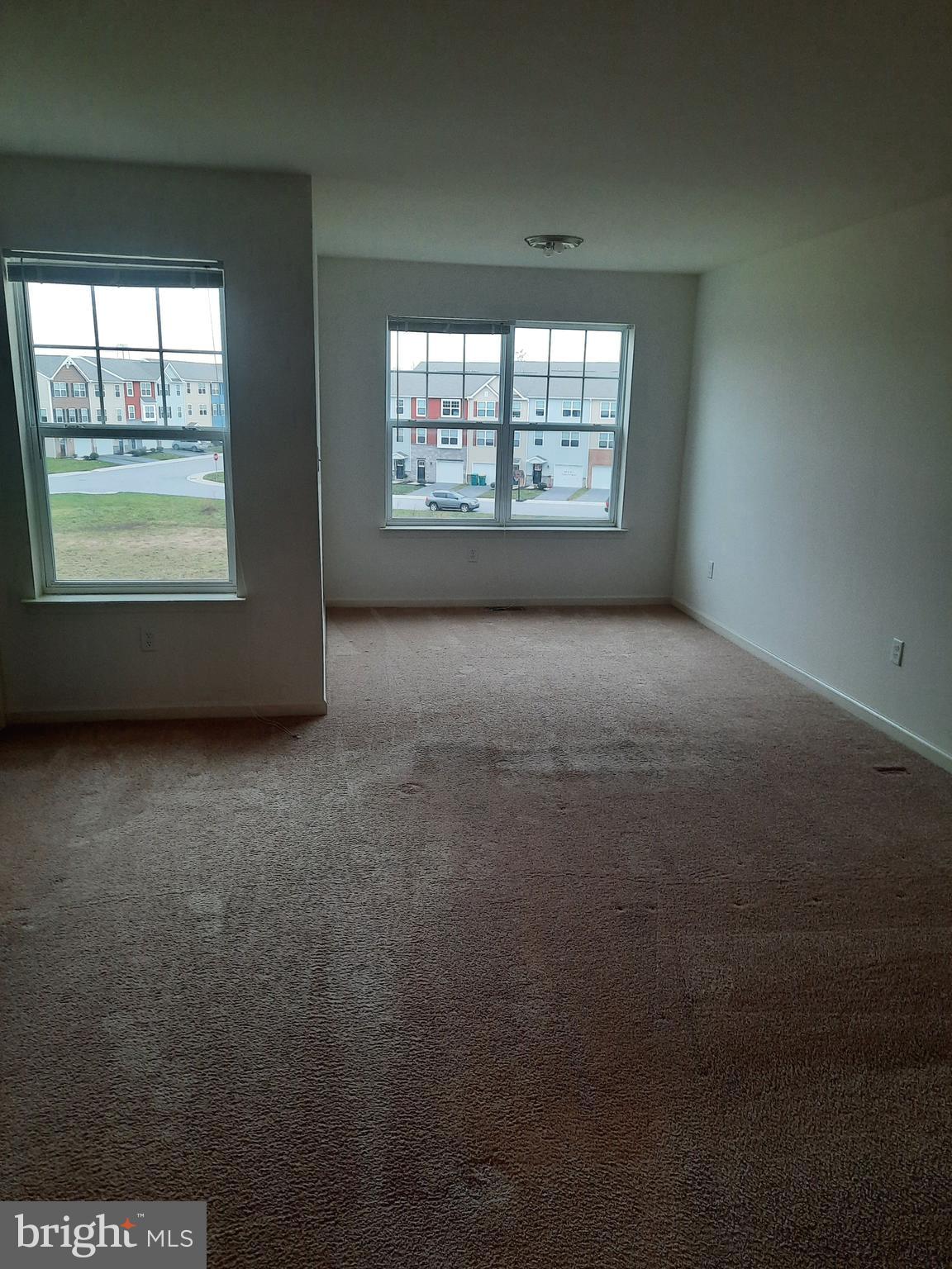 ADMIRALS QUAY - Residential Lease