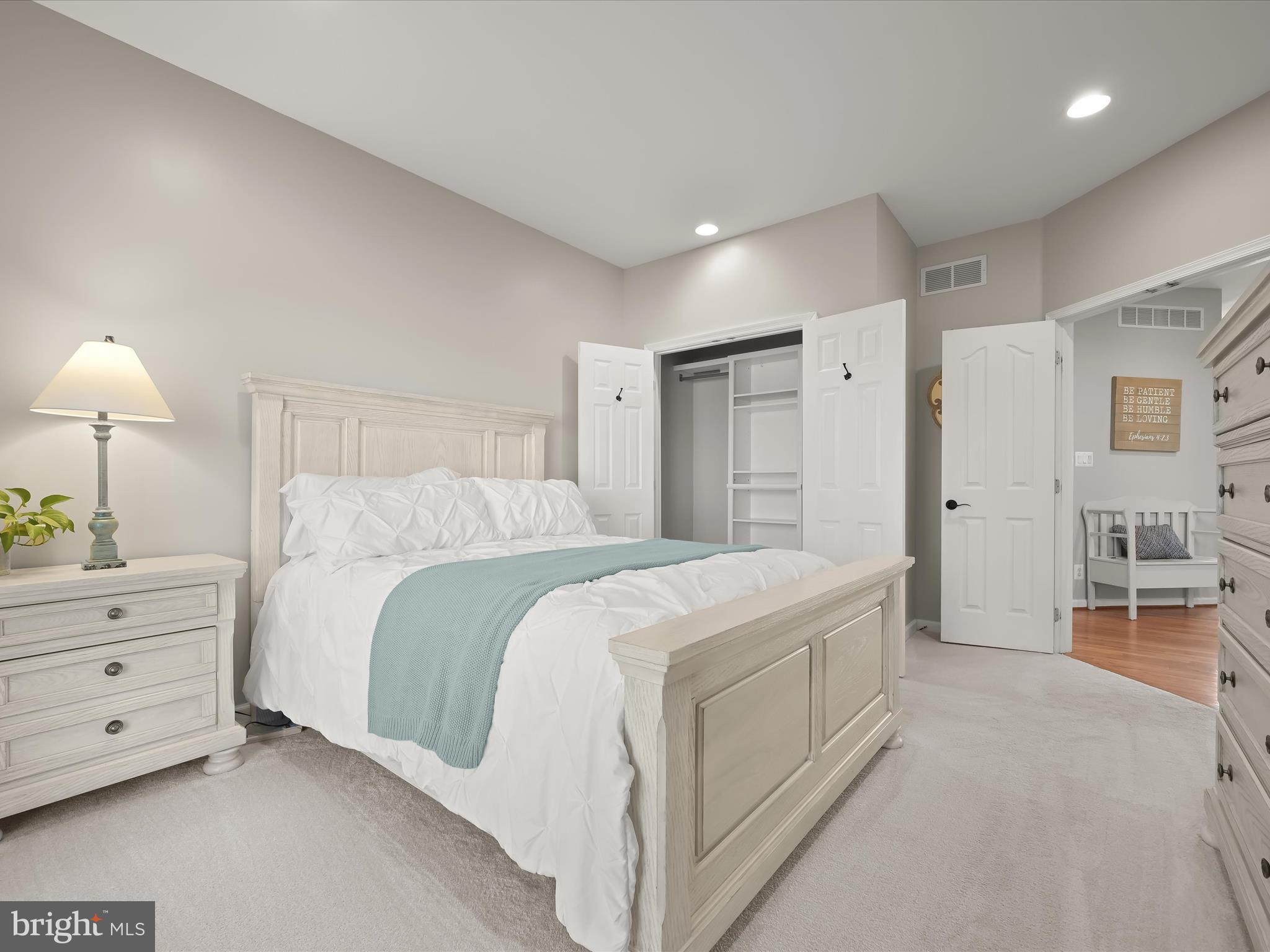 MAXA MEADOWS - Residential