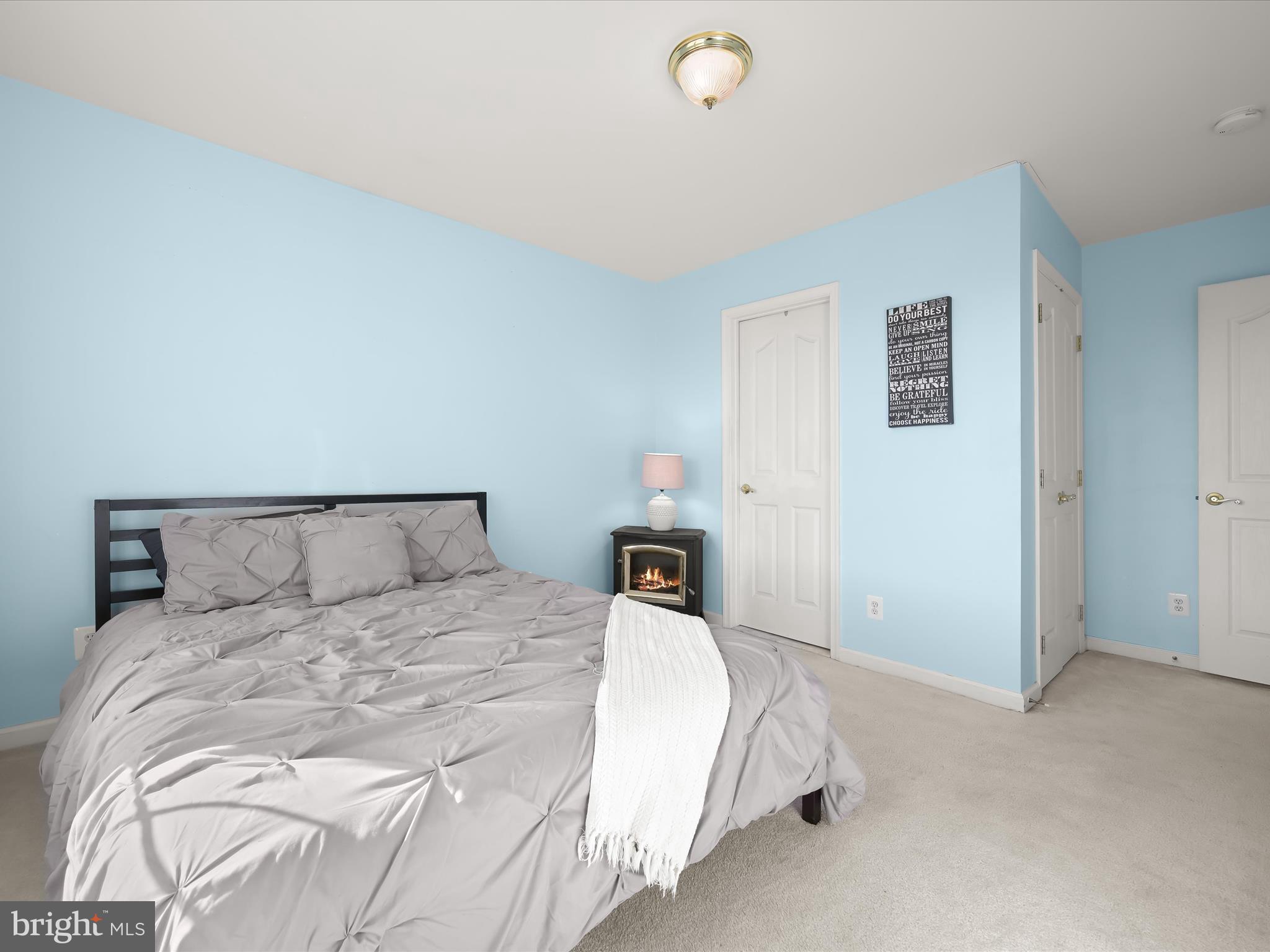 MAXA MEADOWS - Residential