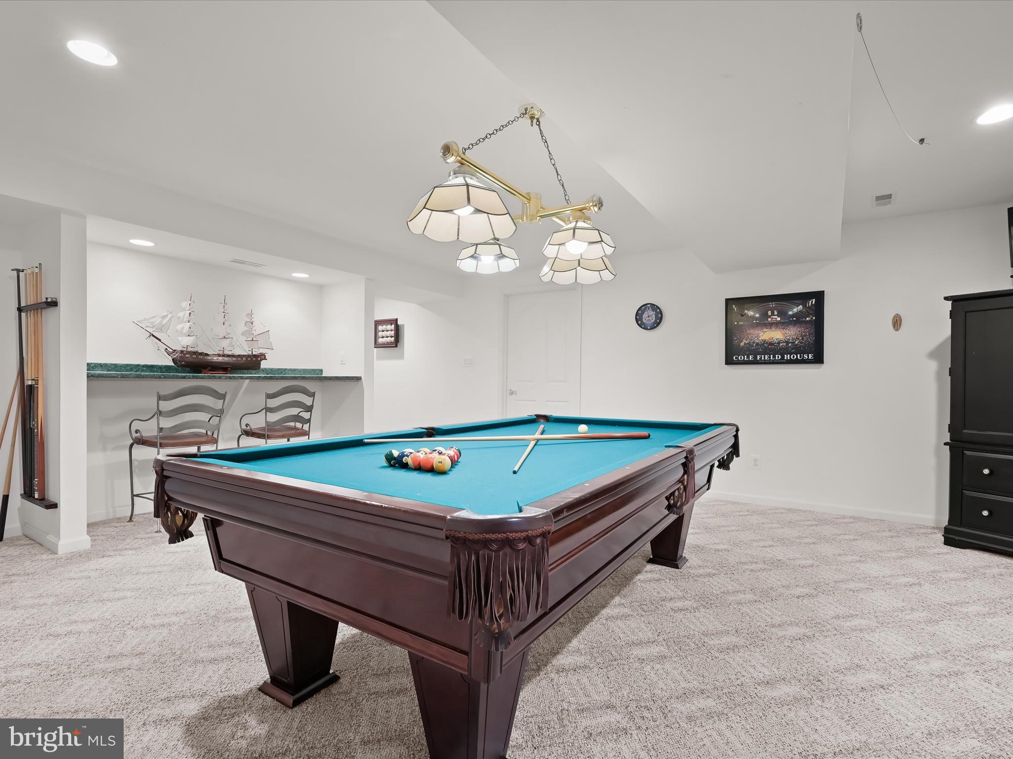 MAXA MEADOWS - Residential