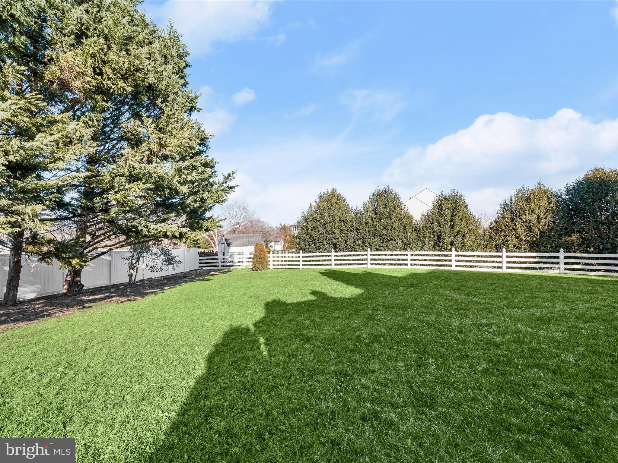 MAXA MEADOWS - Residential