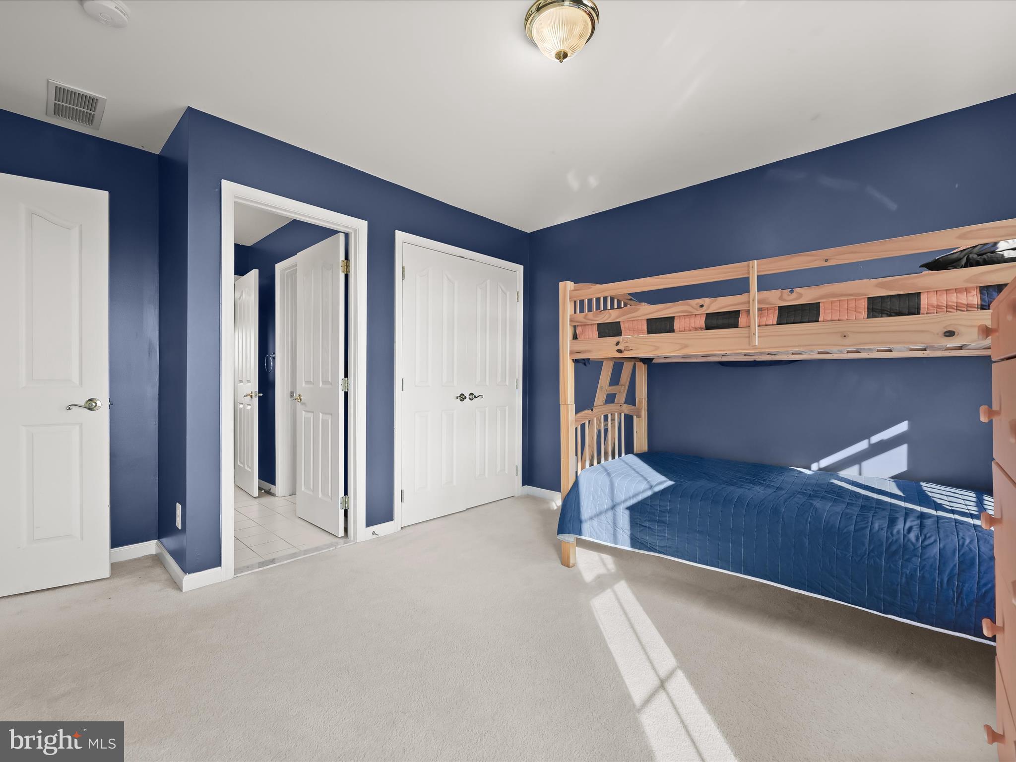 MAXA MEADOWS - Residential