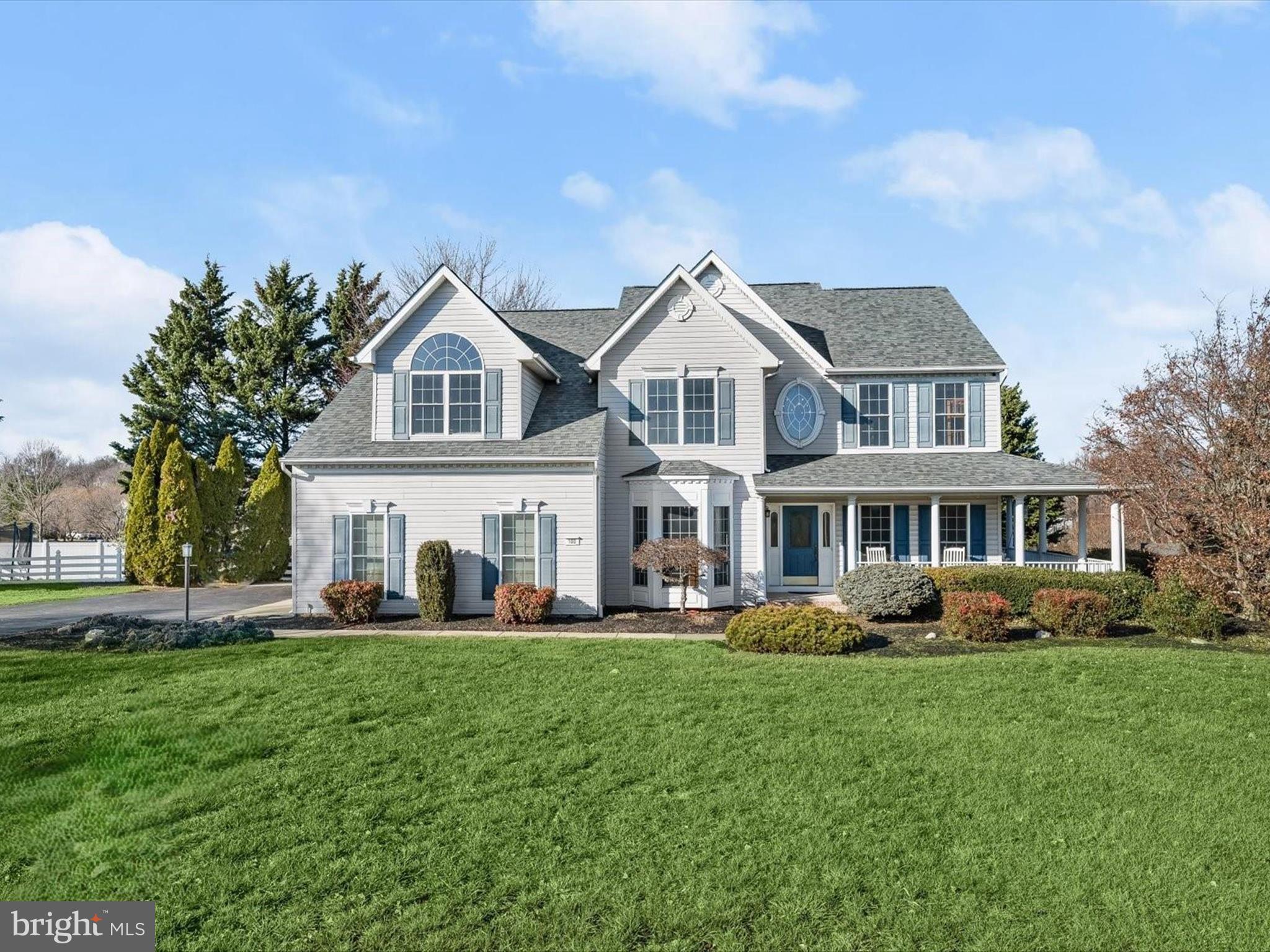 MAXA MEADOWS - Residential