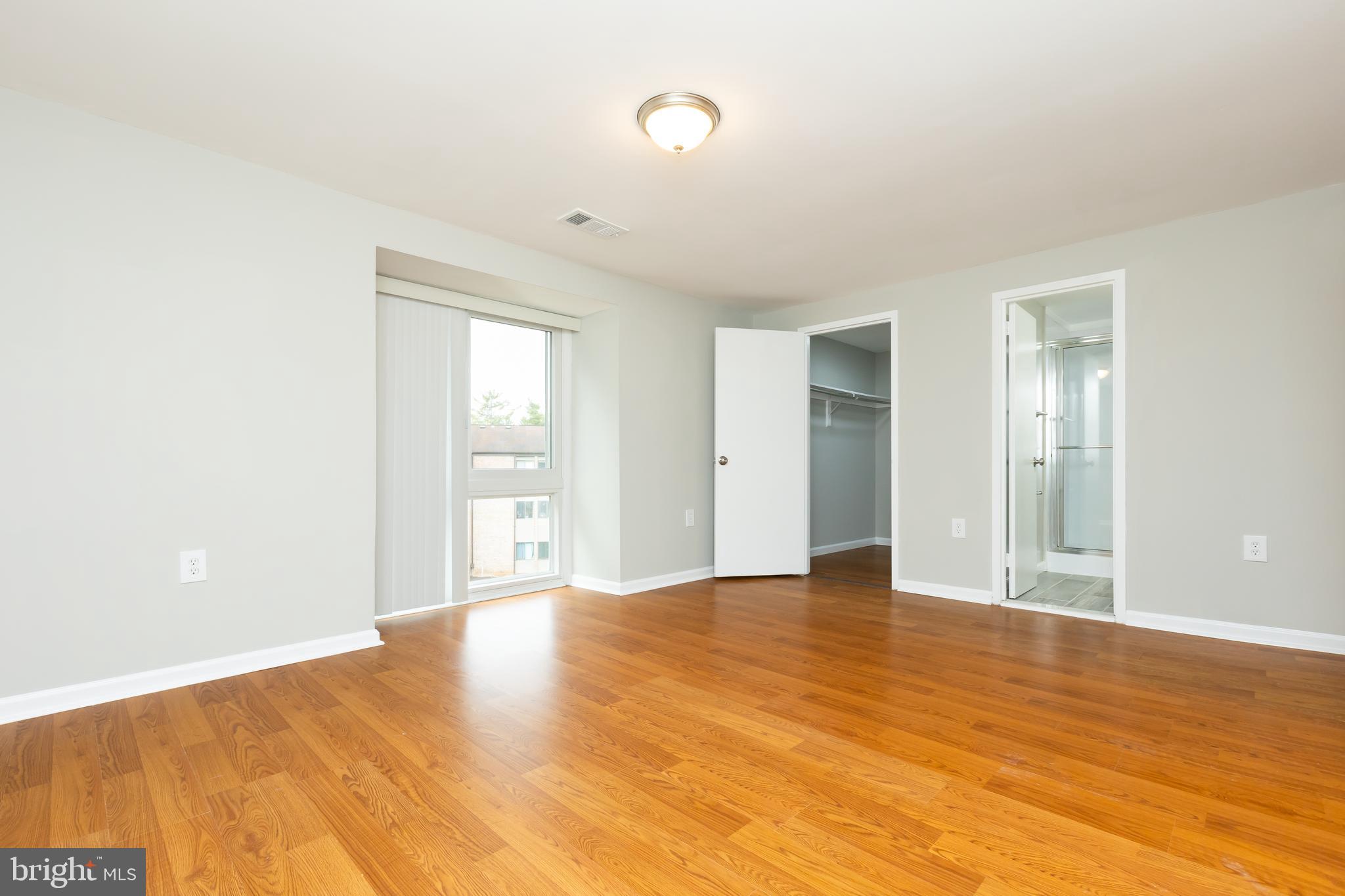 CENTERSTAGE - Residential