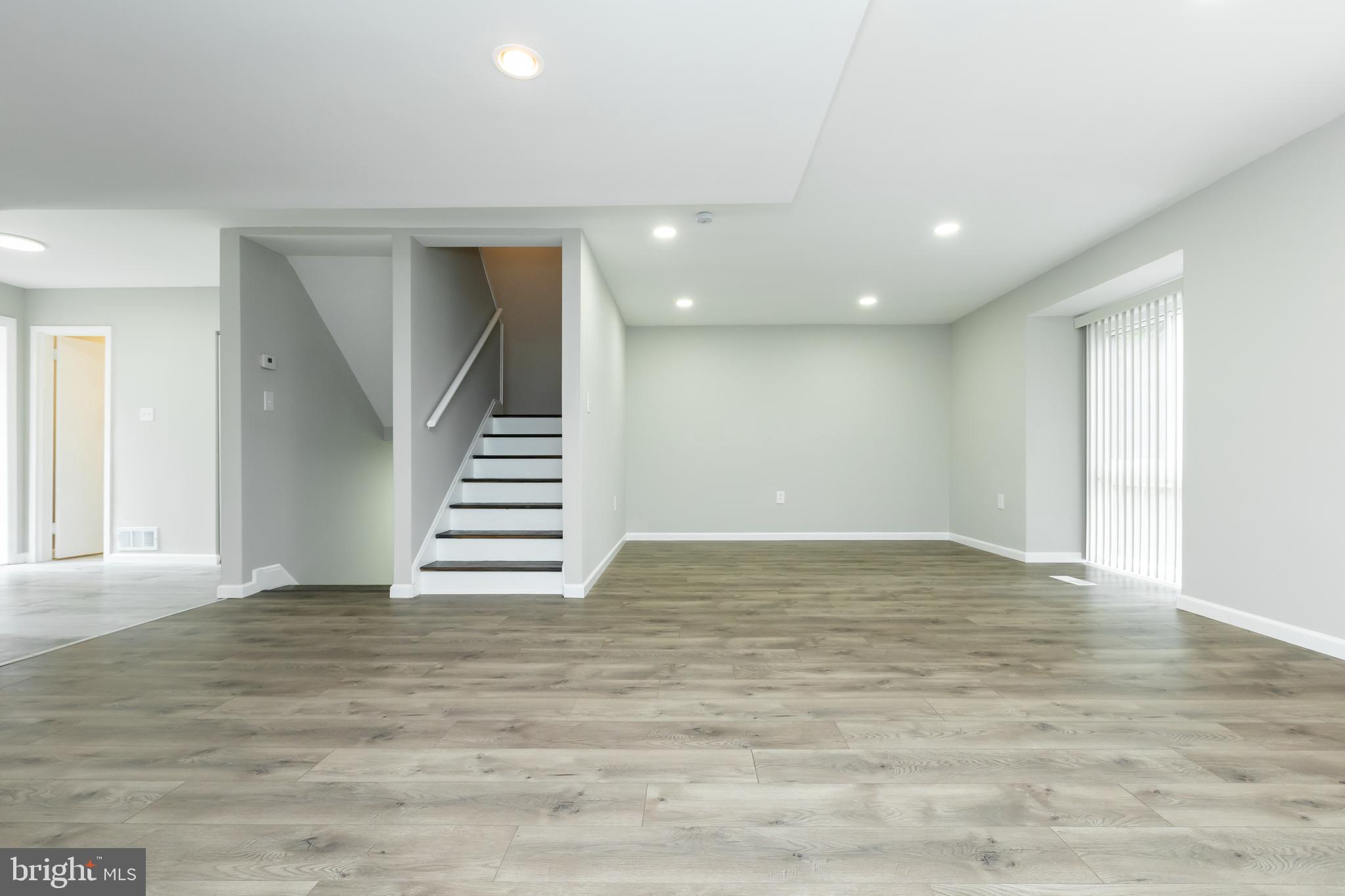 CENTERSTAGE - Residential