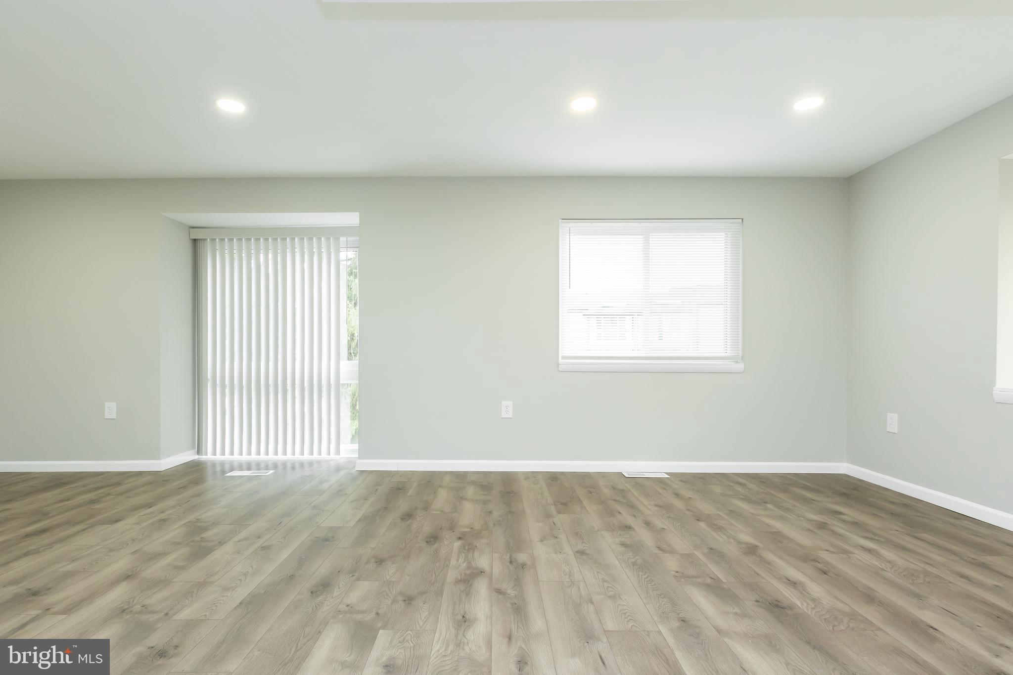 CENTERSTAGE - Residential