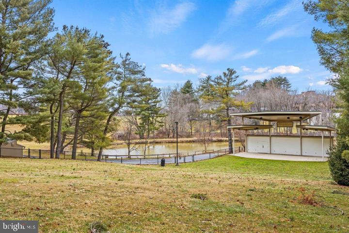 CENTERSTAGE - Residential