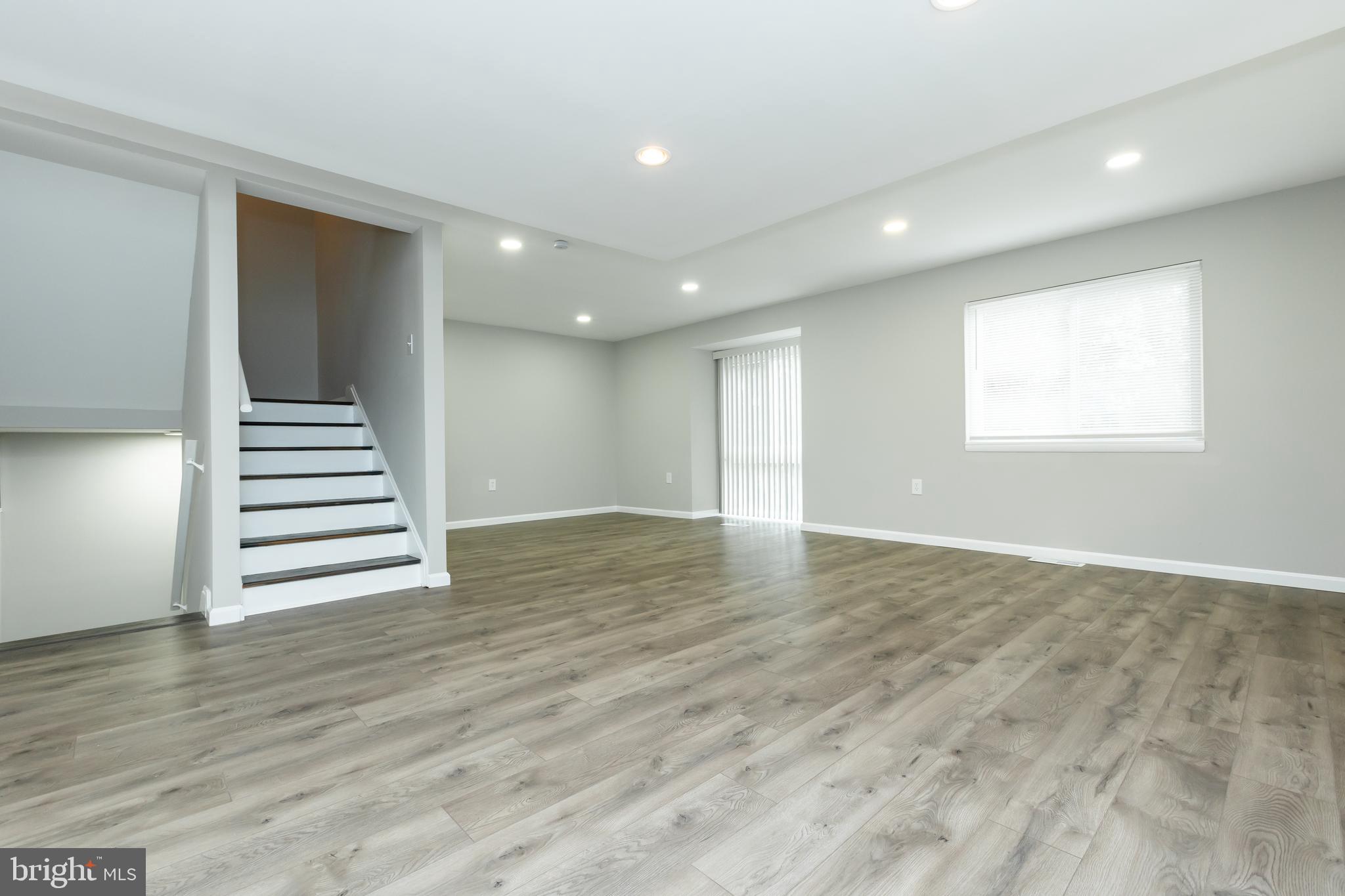 CENTERSTAGE - Residential