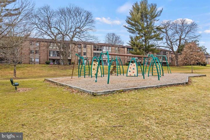 CENTERSTAGE - Residential