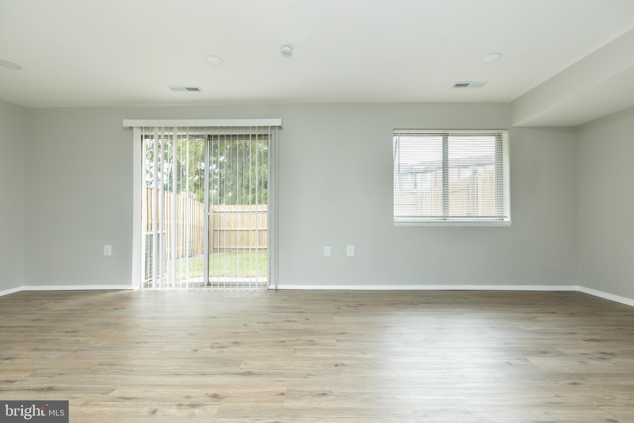 CENTERSTAGE - Residential