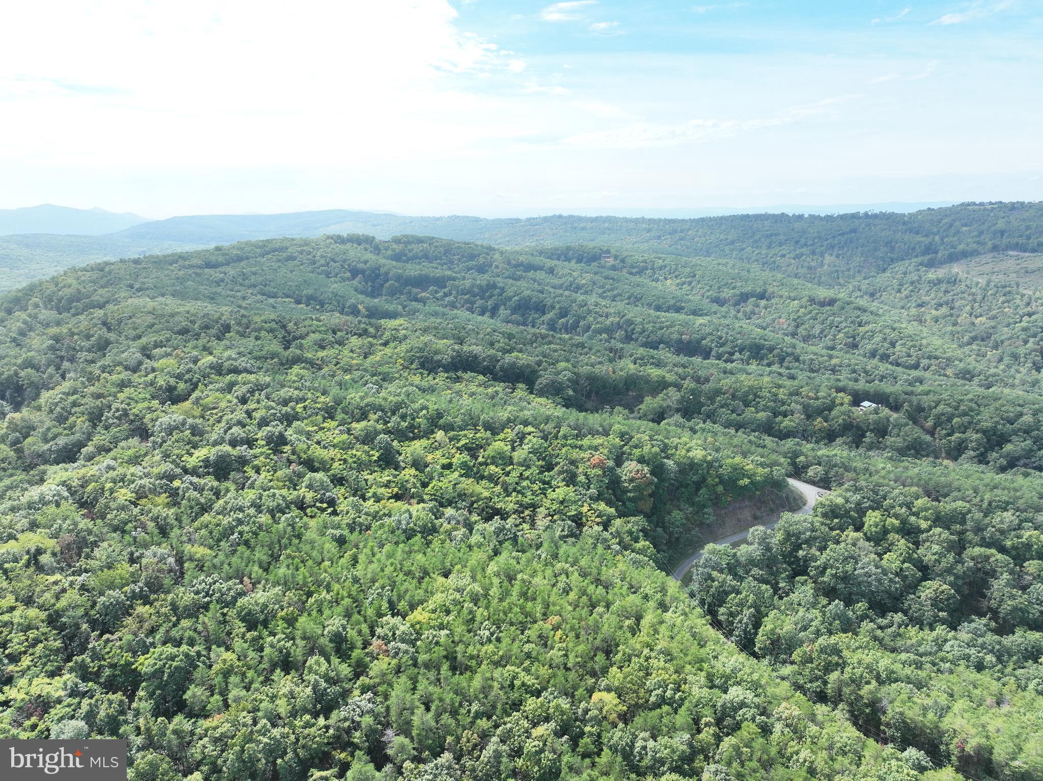 BLUFFS ON THE POTOMAC - Land