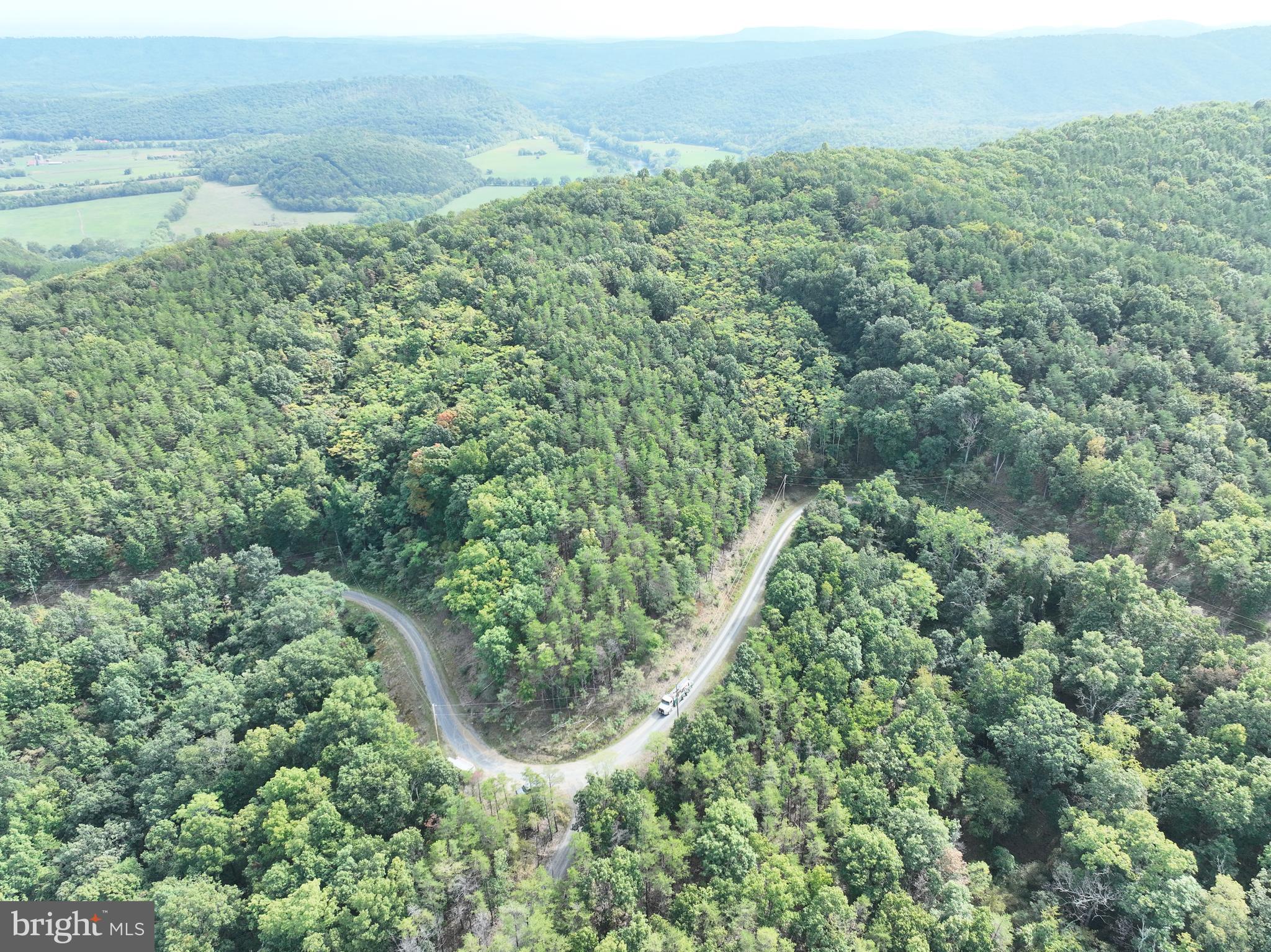 BLUFFS ON THE POTOMAC - Land