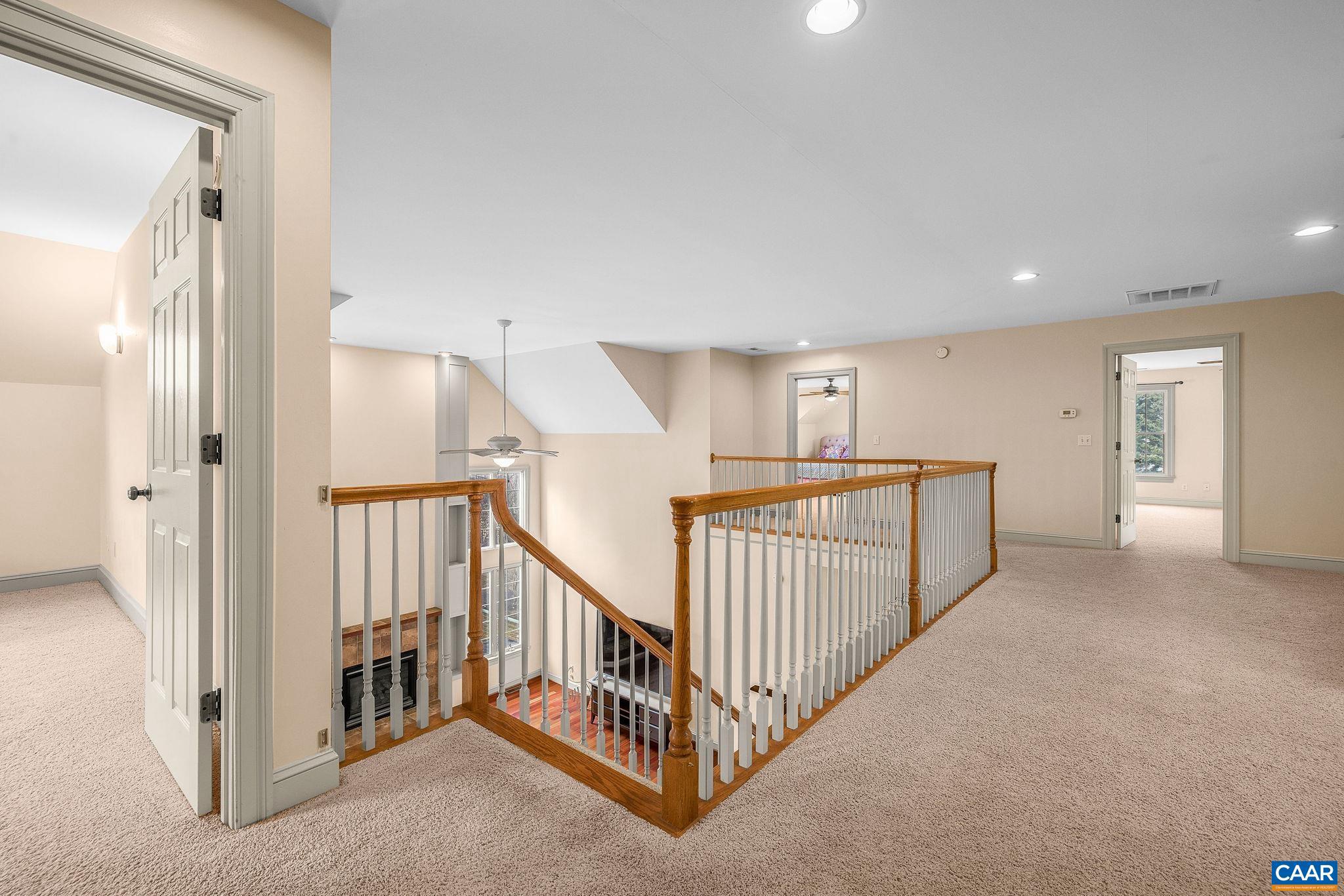 WALNUT HILLS - Residential